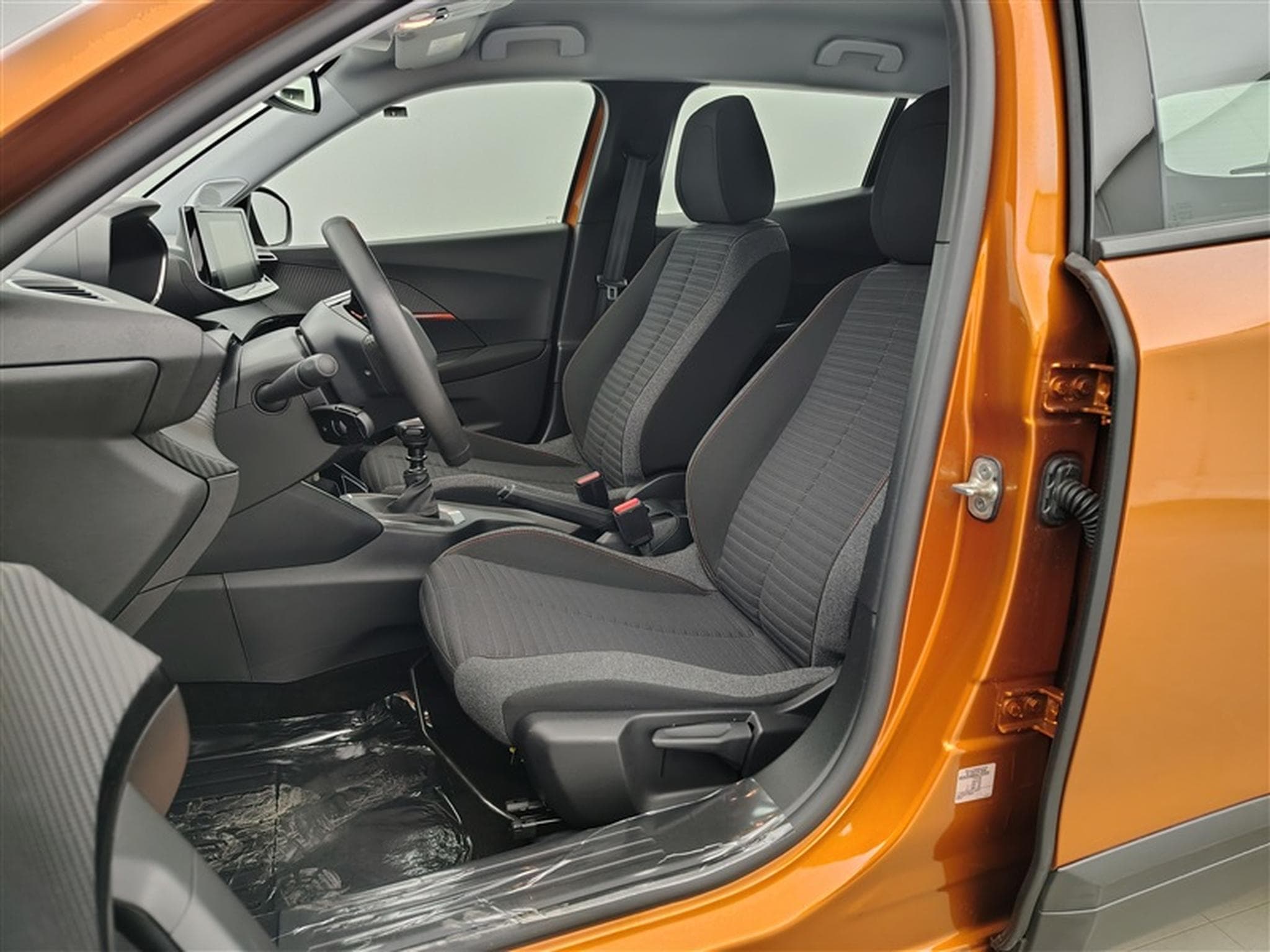 Peugeot 2008 1.2 PureTech Active Pack NAVI/JA/PDC (2023) - Foto 7