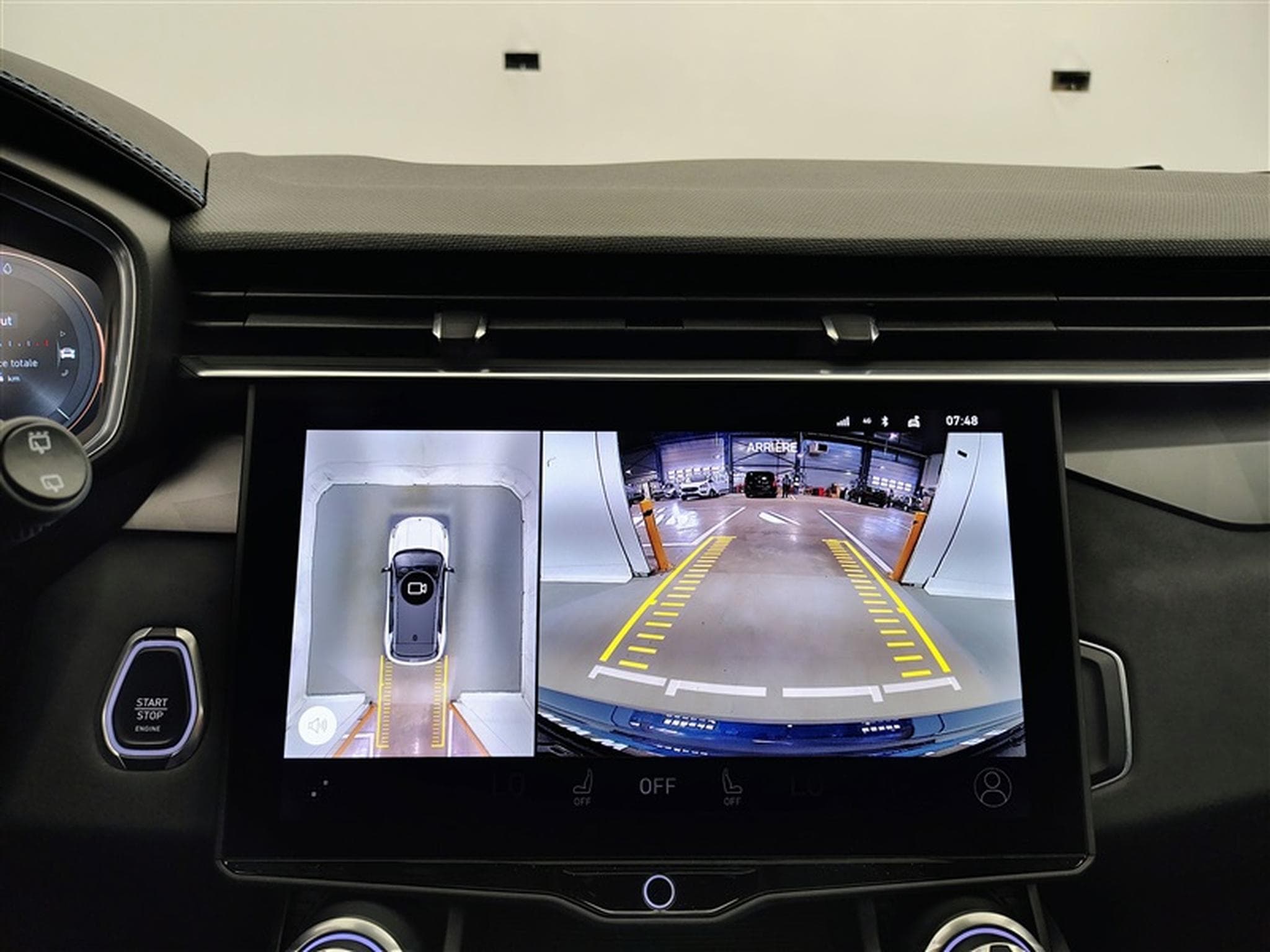 Lynk & Co 01 1.5 Turbo PHEV NAVI / FULL LED / PANO / CAMERA / ALU 20" (2023) - Foto 18