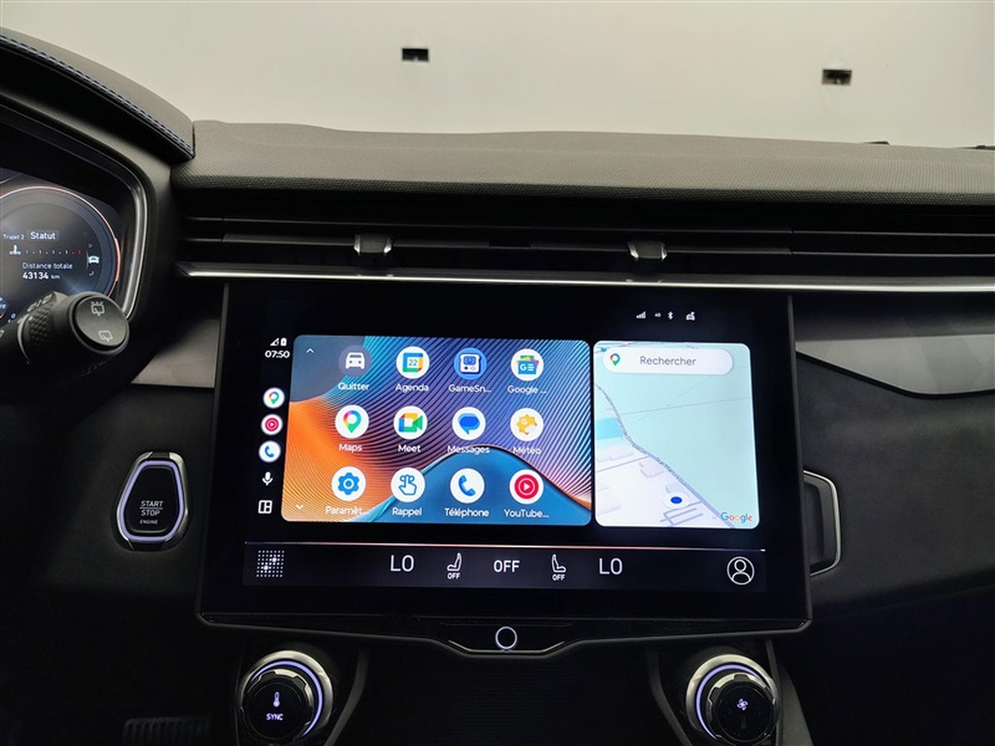Lynk & Co 01 1.5 Turbo PHEV NAVI / FULL LED / PANO / CAMERA / ALU 20" (2023) - Foto 22