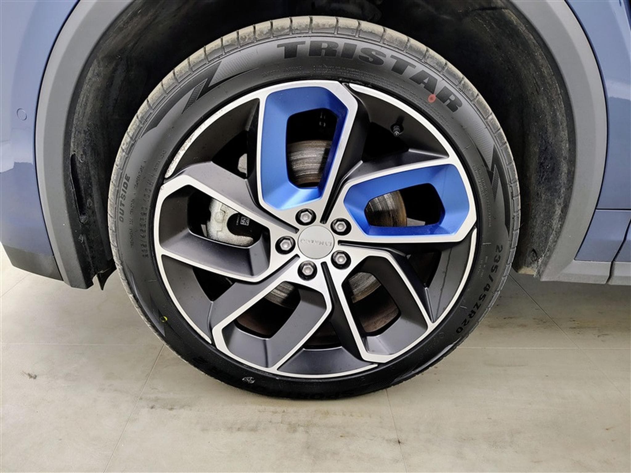 Lynk & Co 01 1.5 Turbo PHEV NAVI / FULL LED / PANO / CAMERA / ALU 20" (2023) - Foto 6