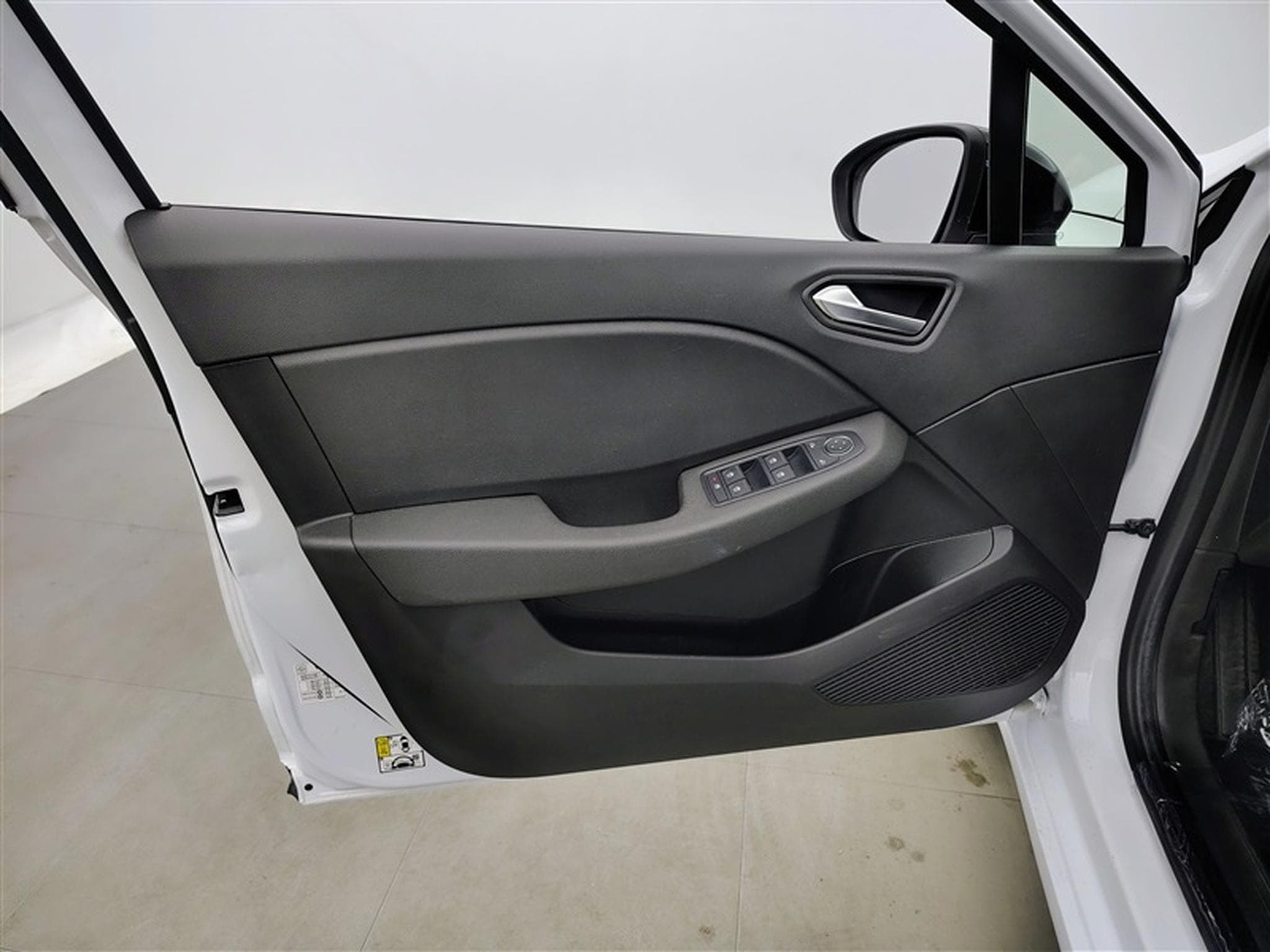 Renault Clio 1.0i SCe Evolution NAVI / CARPLAY / PDC / ALU (2023) - Foto 16