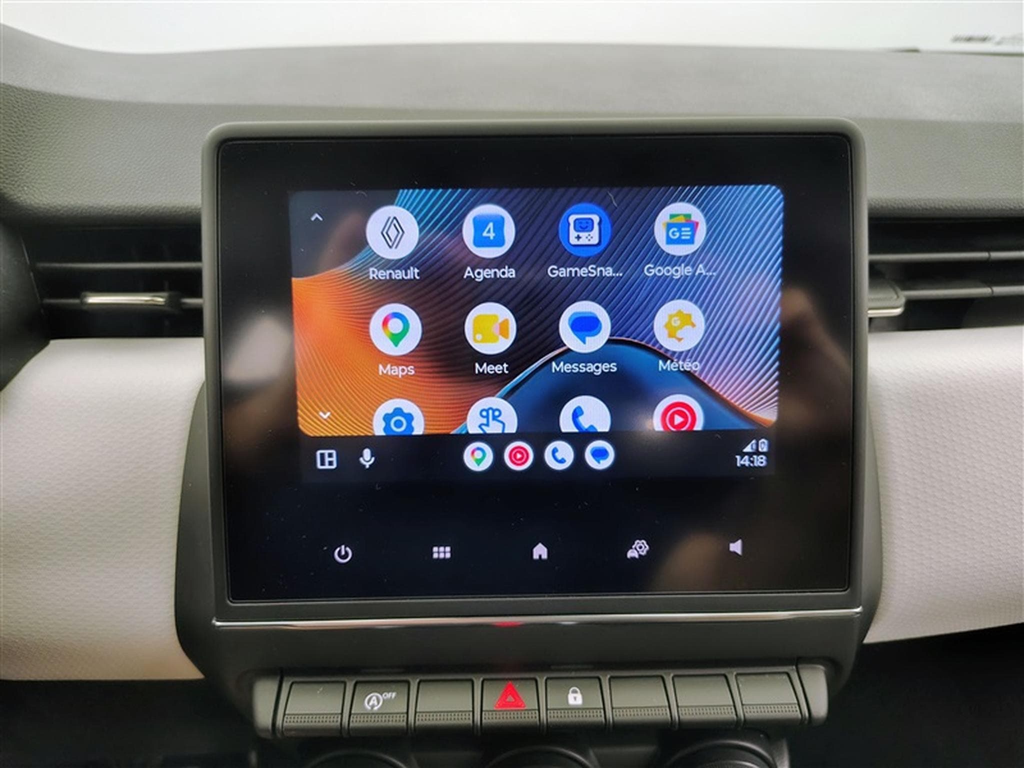 Renault Clio 1.0i SCe Evolution NAVI / CARPLAY / PDC / ALU (2023) - Foto 19