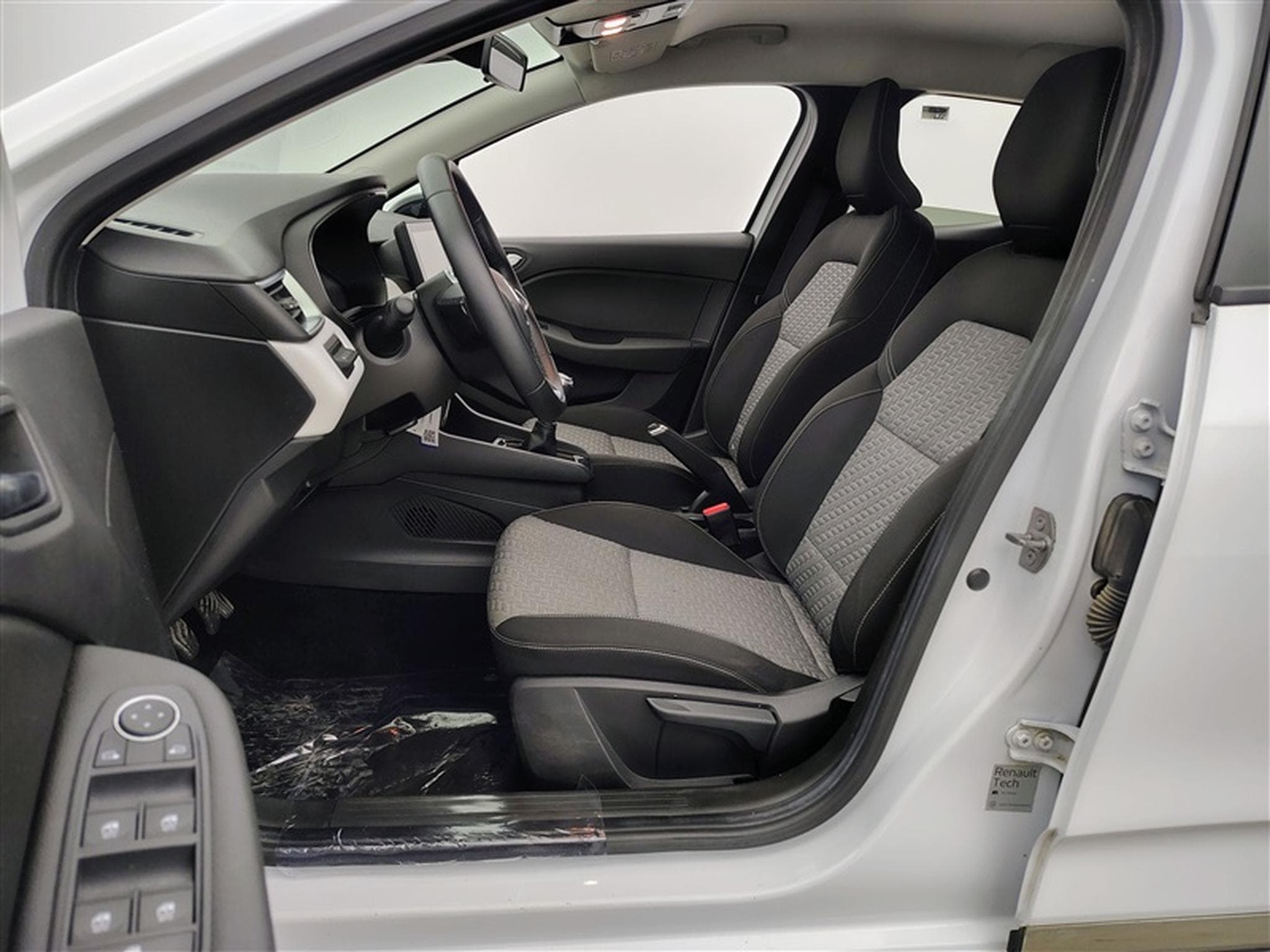 Renault Clio 1.0i SCe Evolution NAVI / CARPLAY / PDC / ALU (2023) - Foto 7