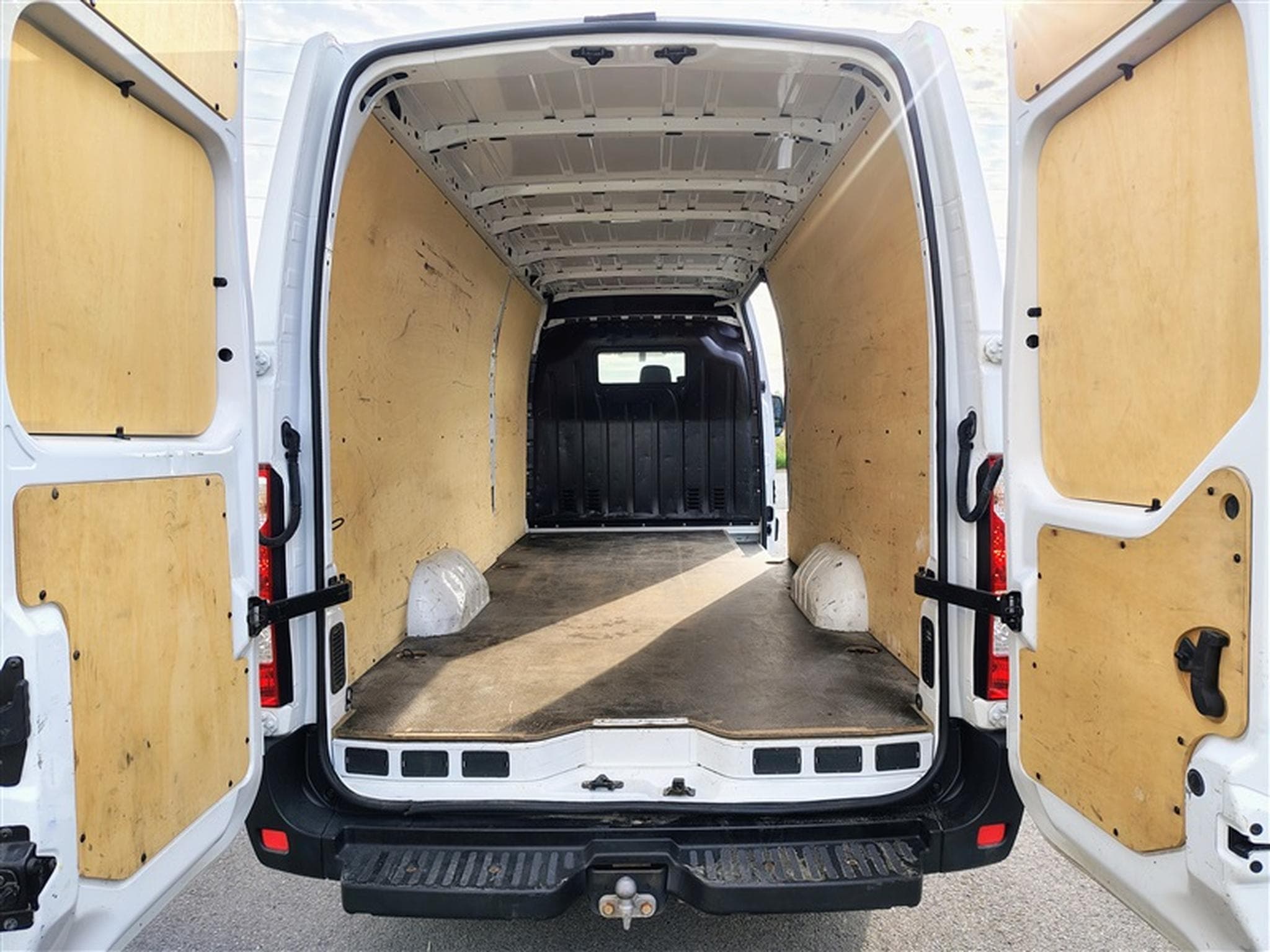 Opel Movano 2.3 BiTurbo L4H2 CLIM (2019) - Foto 14
