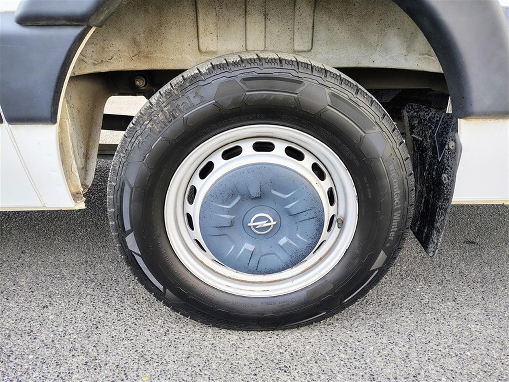 Opel Movano 2.3 BiTurbo L4H2 CLIM (2019) - Foto 6