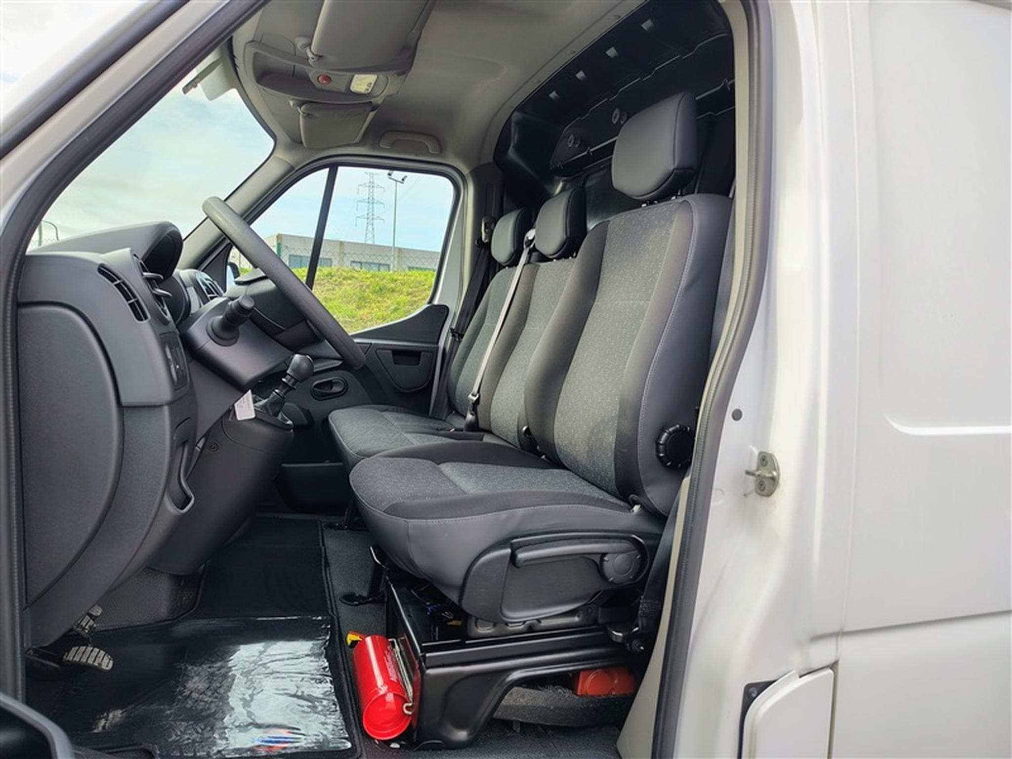 Opel Movano 2.3 BiTurbo L4H2 CLIM (2019) - Foto 7