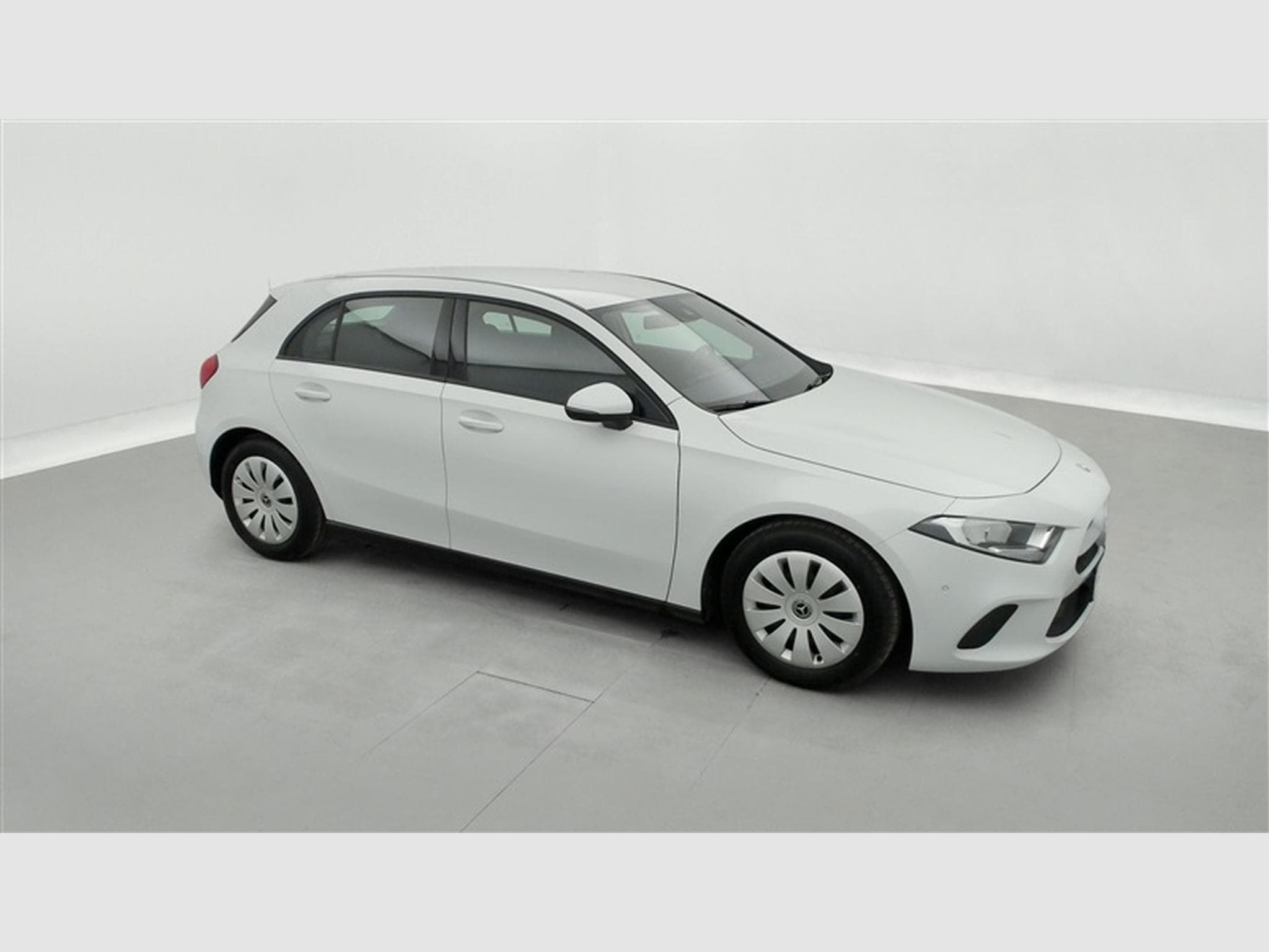 Mercedes A 160 A 160 Business NAVI/PDC AV AR (2022) - Photo 22
