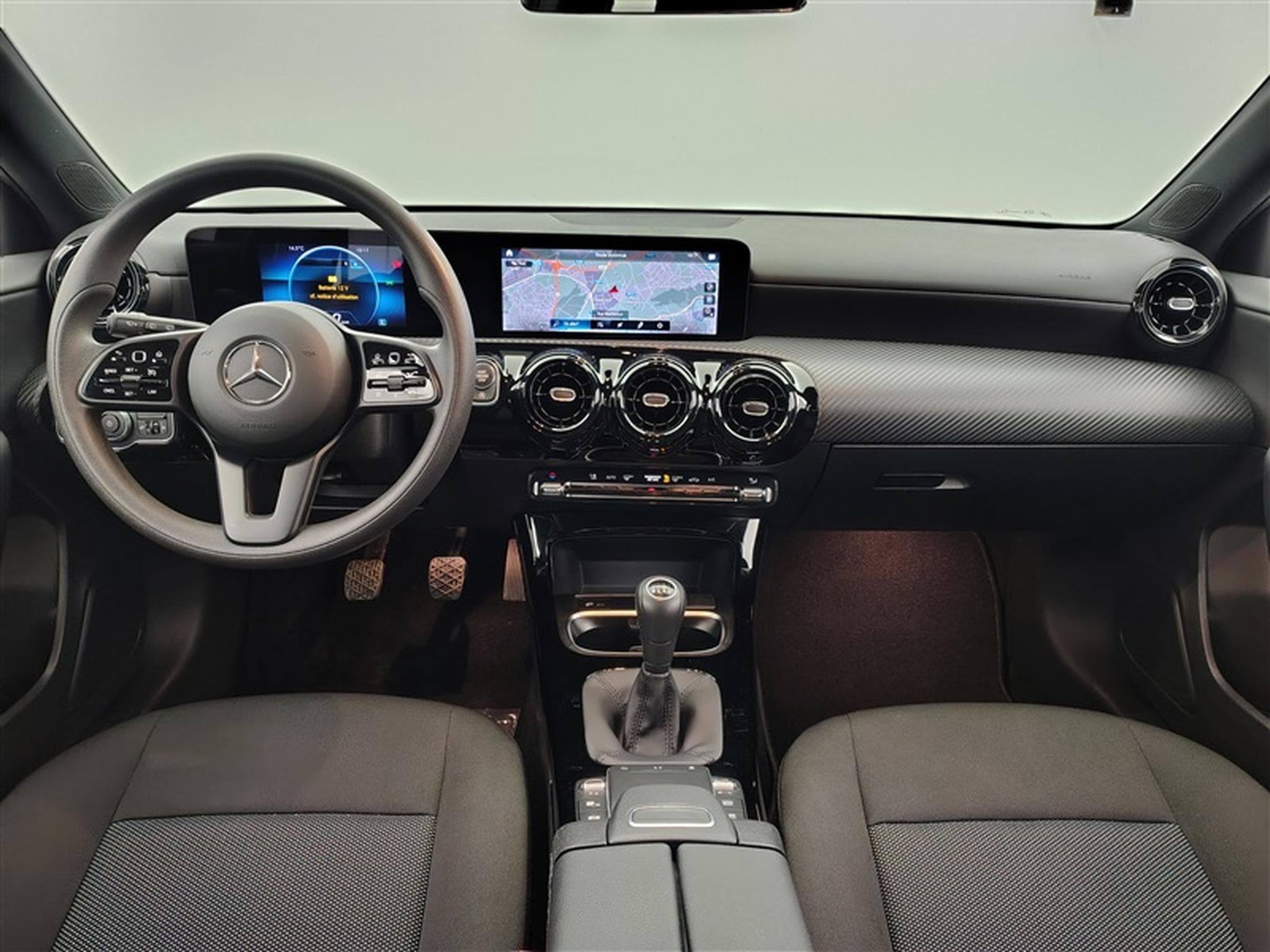 Mercedes A 160 A 160 Business NAVI/PDC AV AR (2022) - Photo 8