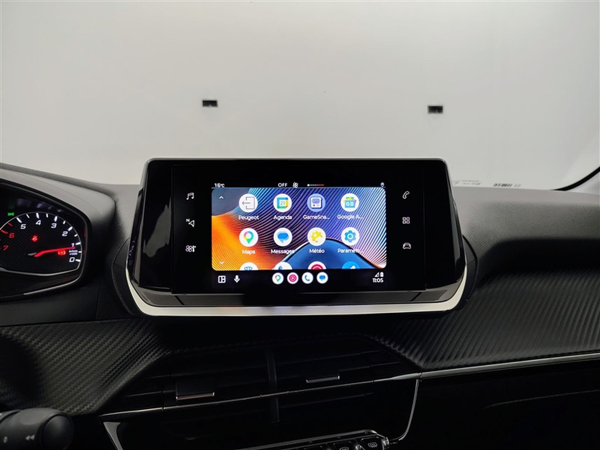 Peugeot 208 1.2i PureTech Active Pack CARPLAY / PDC (2022) - Photo 17