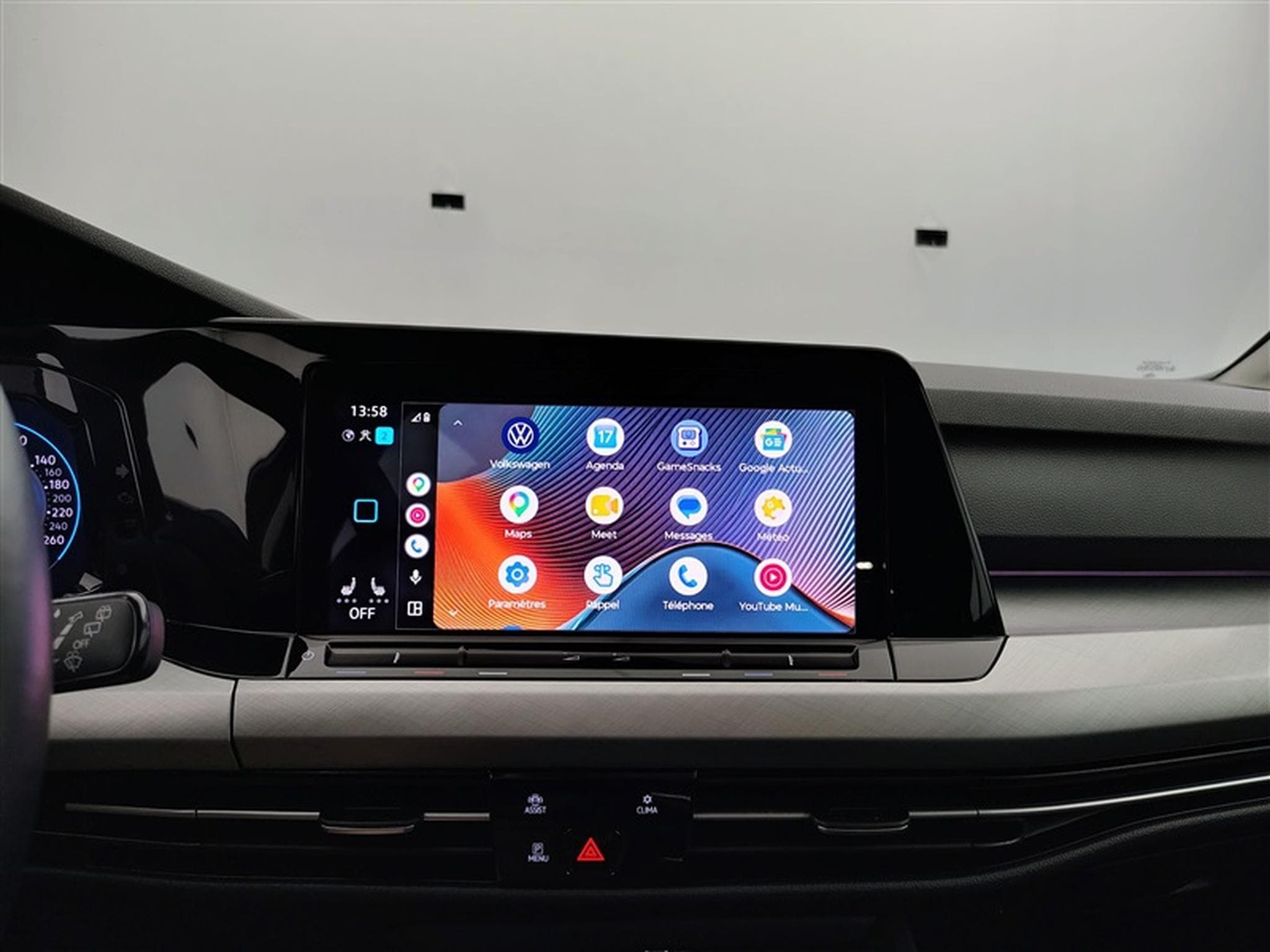 VW Golf 1.0 TSI Life CARPLAY / FULL LED / PDC / ALU (2023) - Photo 20