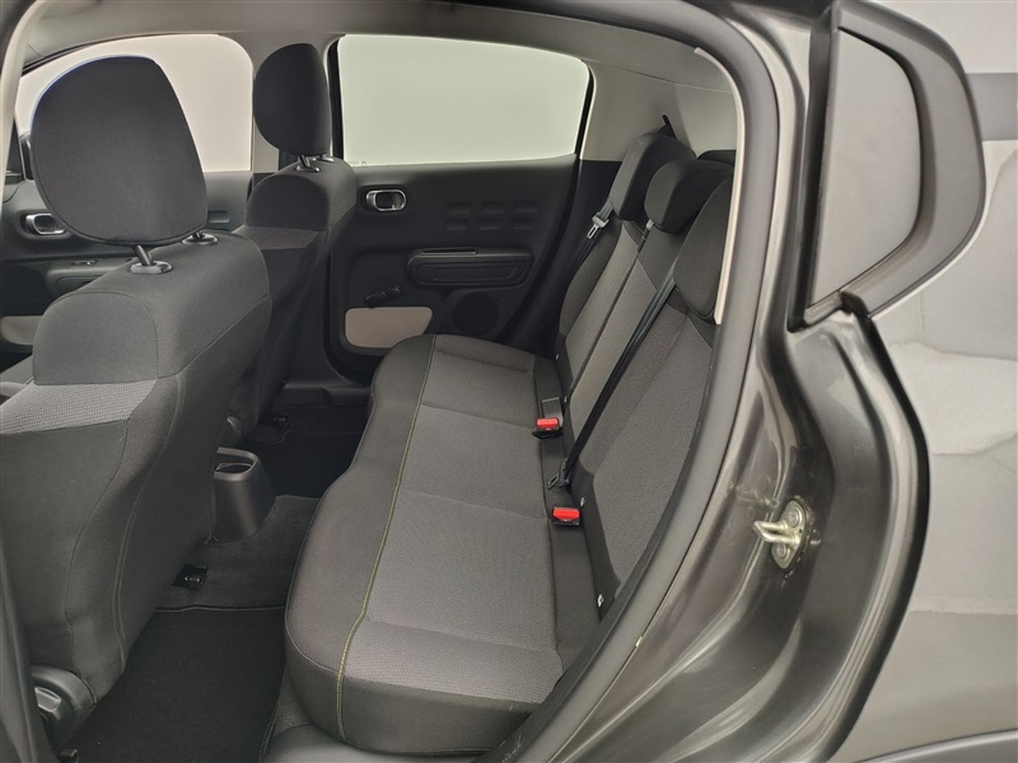 Citroen C3 1.2i PureTech Shine Navi / Led / PDC (2023) - Photo 13