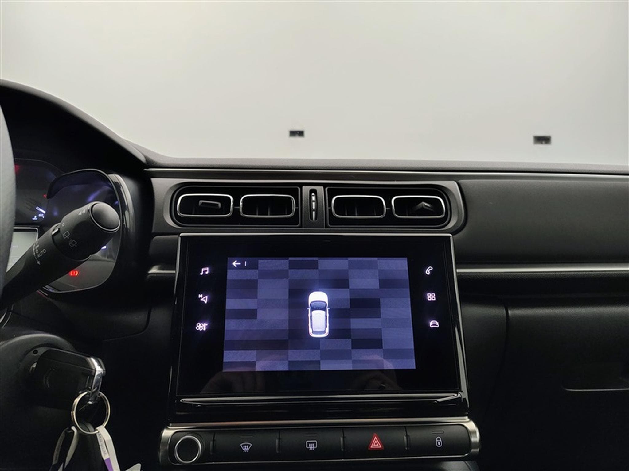 Citroen C3 1.2i PureTech Shine Navi / Led / PDC (2023) - Photo 17