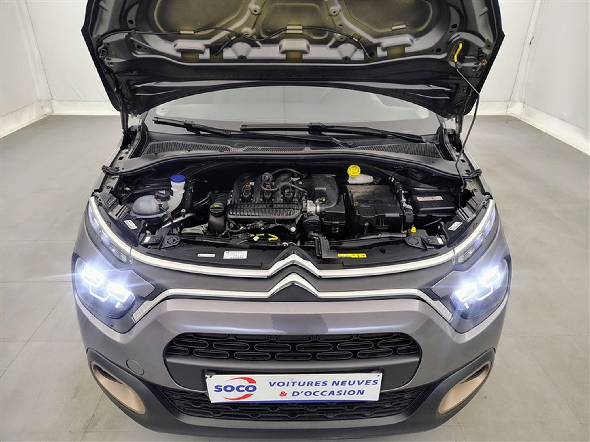 Citroen C3 1.2i PureTech Shine Navi / Led / PDC (2023) - Photo 18