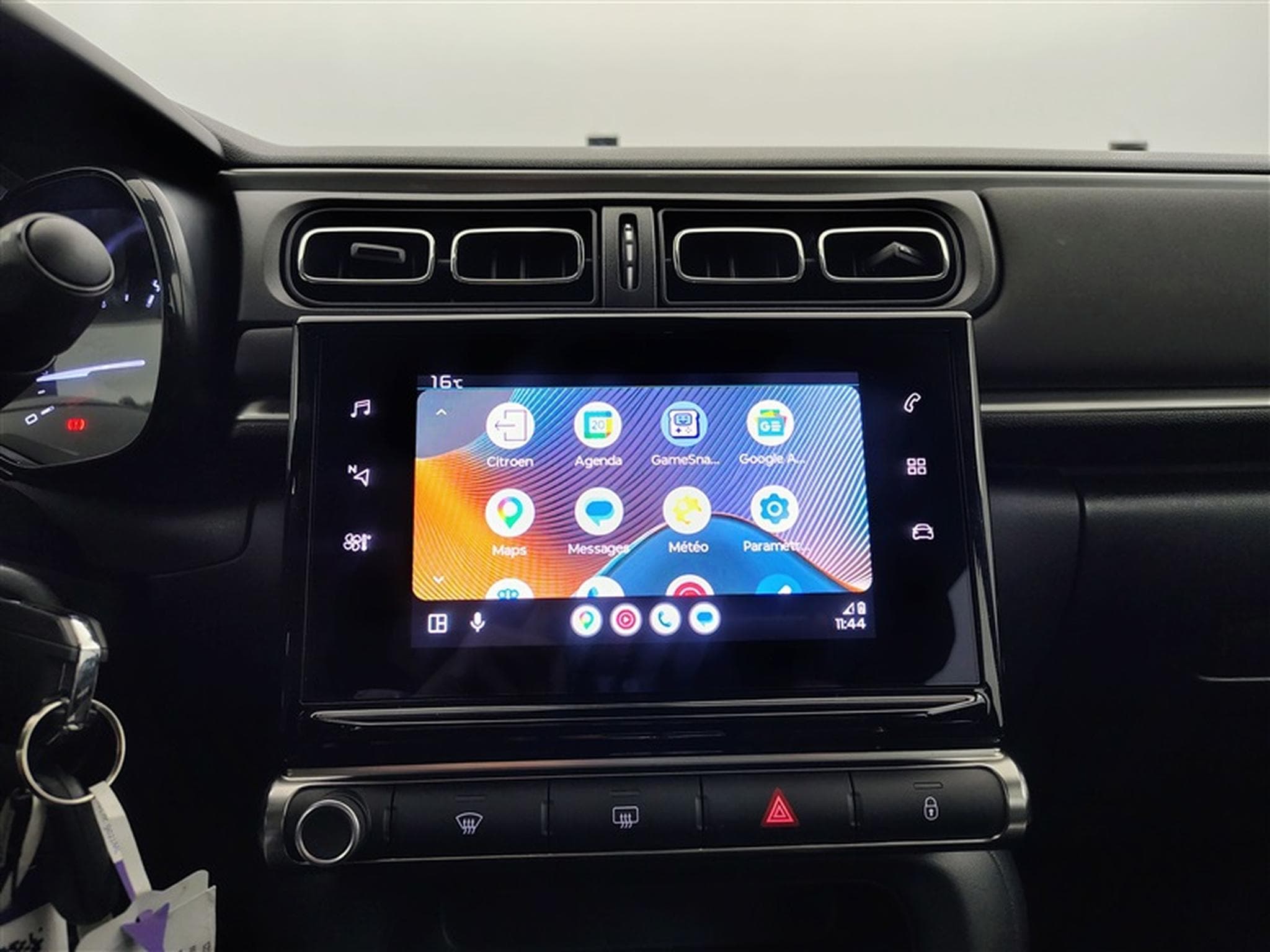 Citroen C3 1.2i PureTech Shine Navi / Led / PDC (2023) - Photo 19