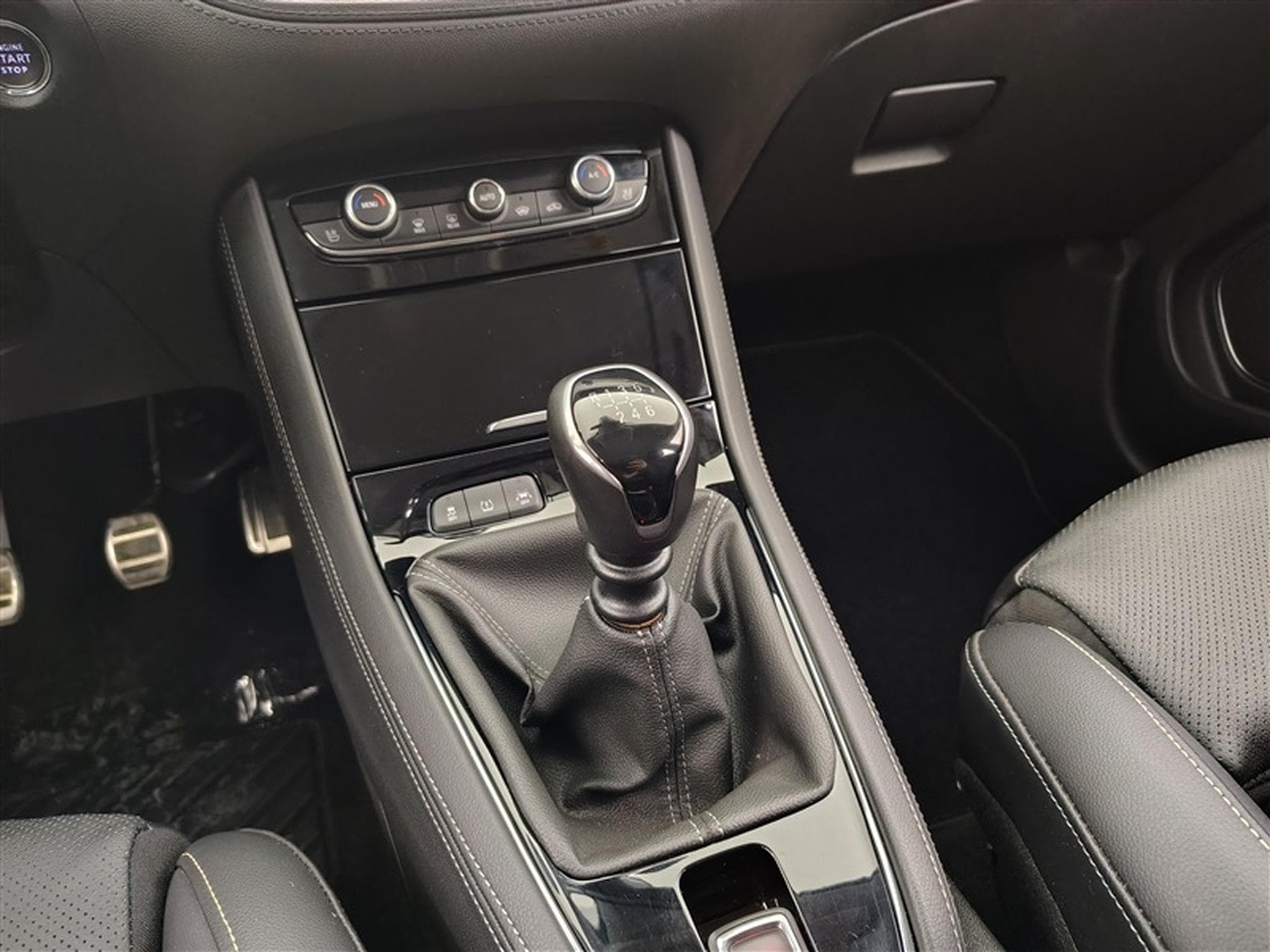 Opel Grandland 1.5D ECOTEC Ultimate CUIR/NAVI/FULL LED/JA18/PDC (2021) - Photo 12