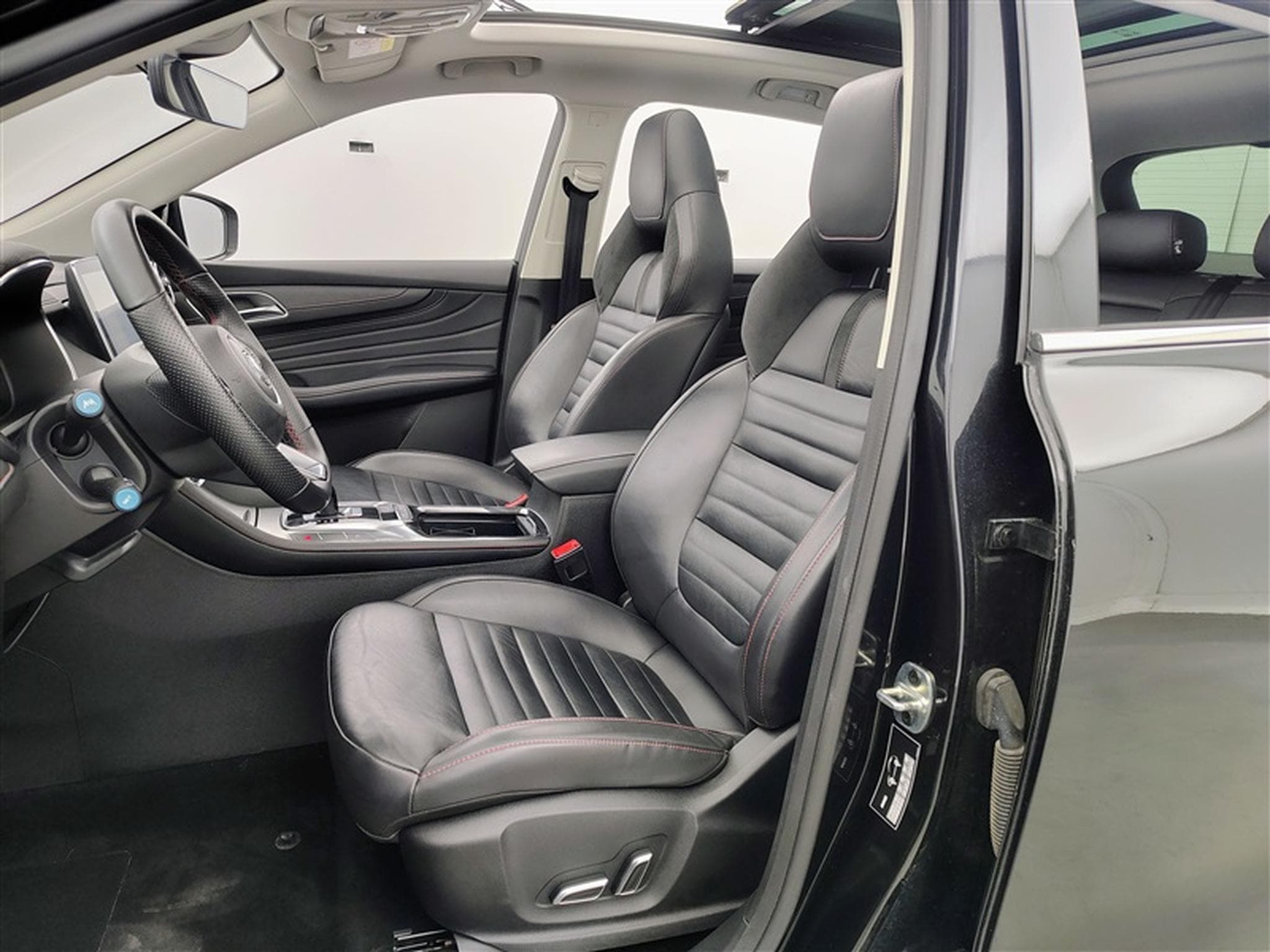 MG HS Facelift 1.5 T-GDi 160cv BVA Luxury NAVI / CUIR / TOIT PANO (2024) - Photo 7