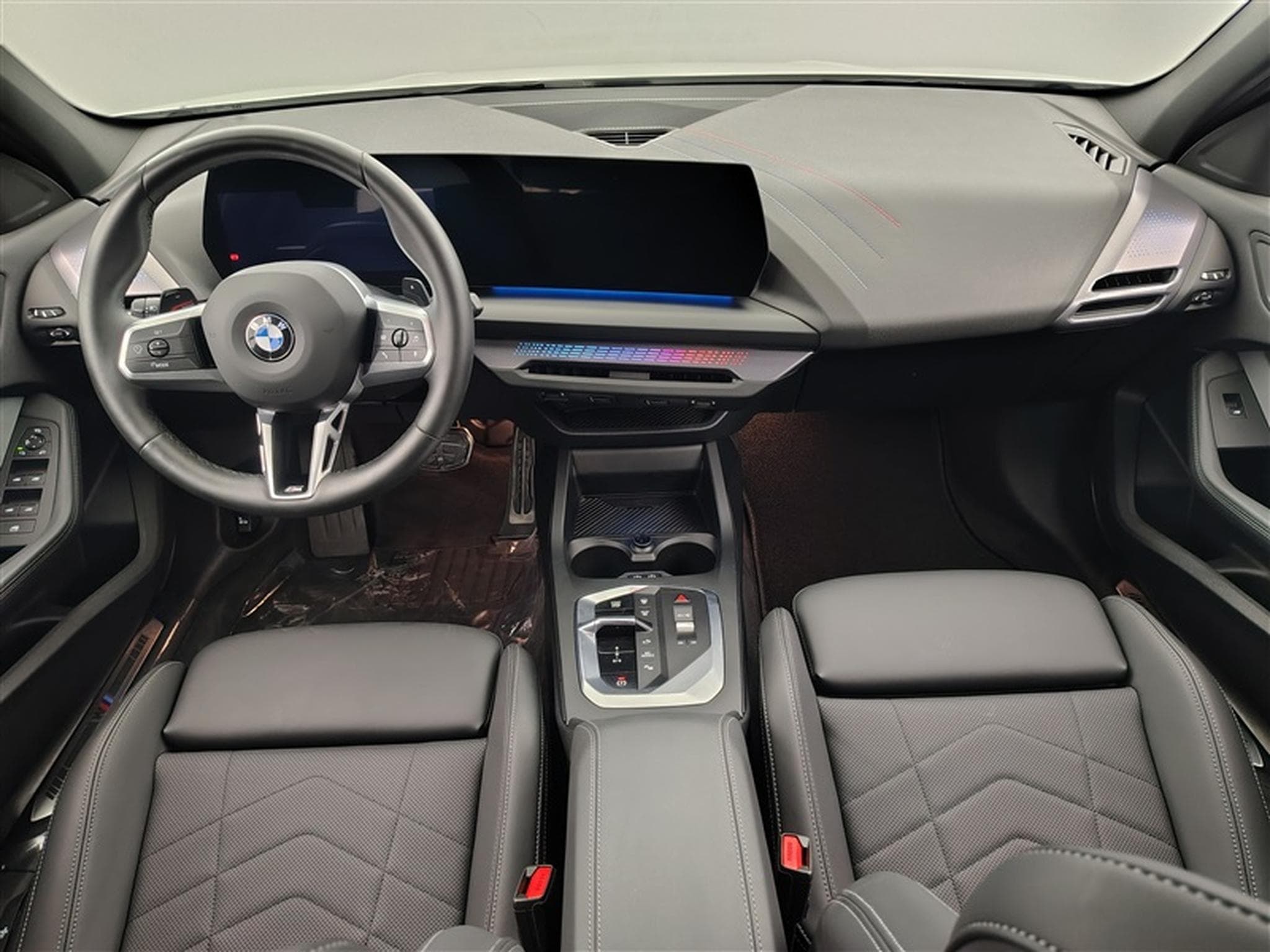 BMW 118 118 dA Pack M NAVI / FULL LED / CUIR SPORT / CAMERA / JA 19" (2025) - Photo 8