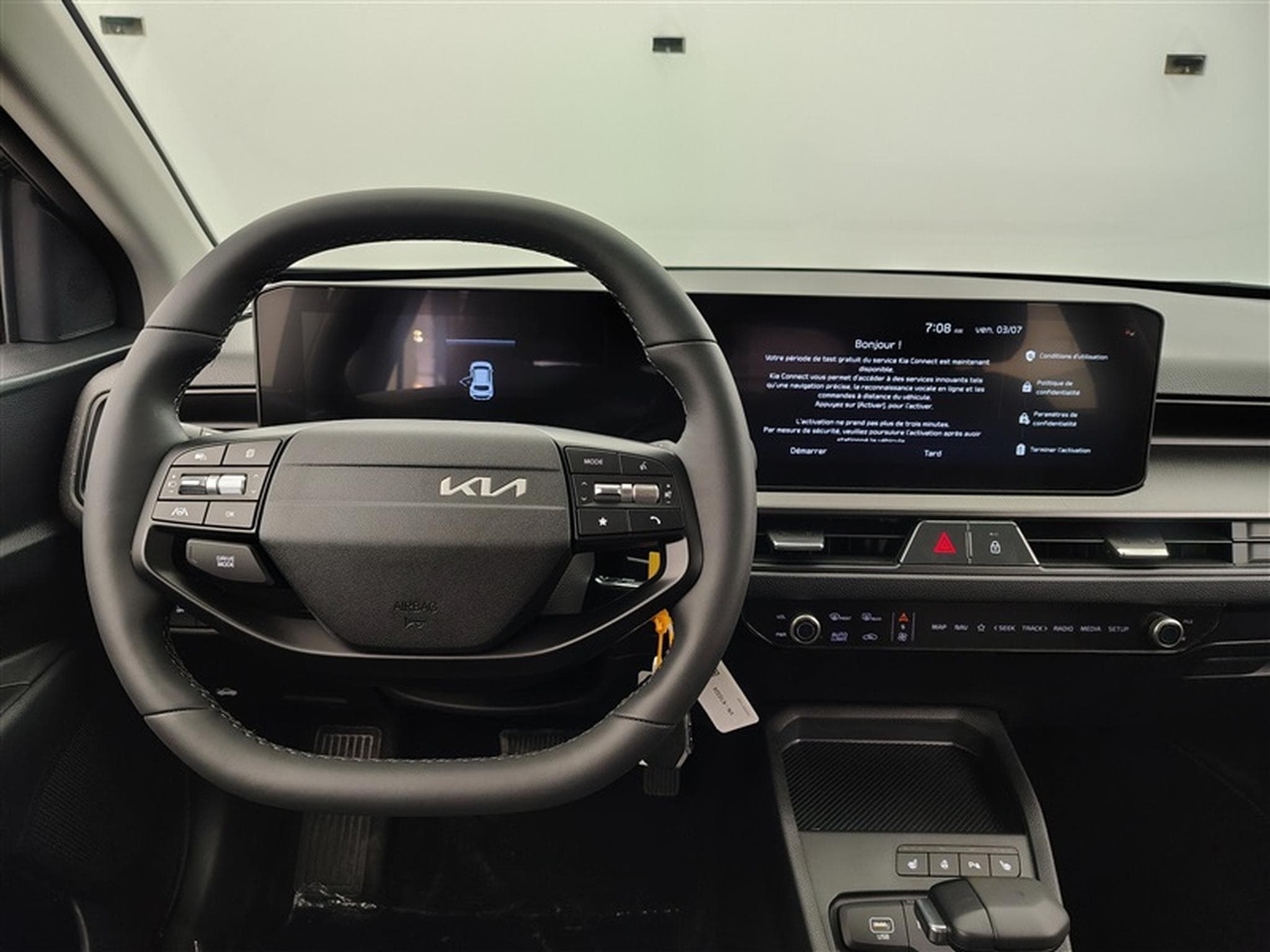 Kia Stonic 1.0 T-GDi DCT LX NAVI / FULL LED / CAMERA / JA 16" (2026) - Photo 9