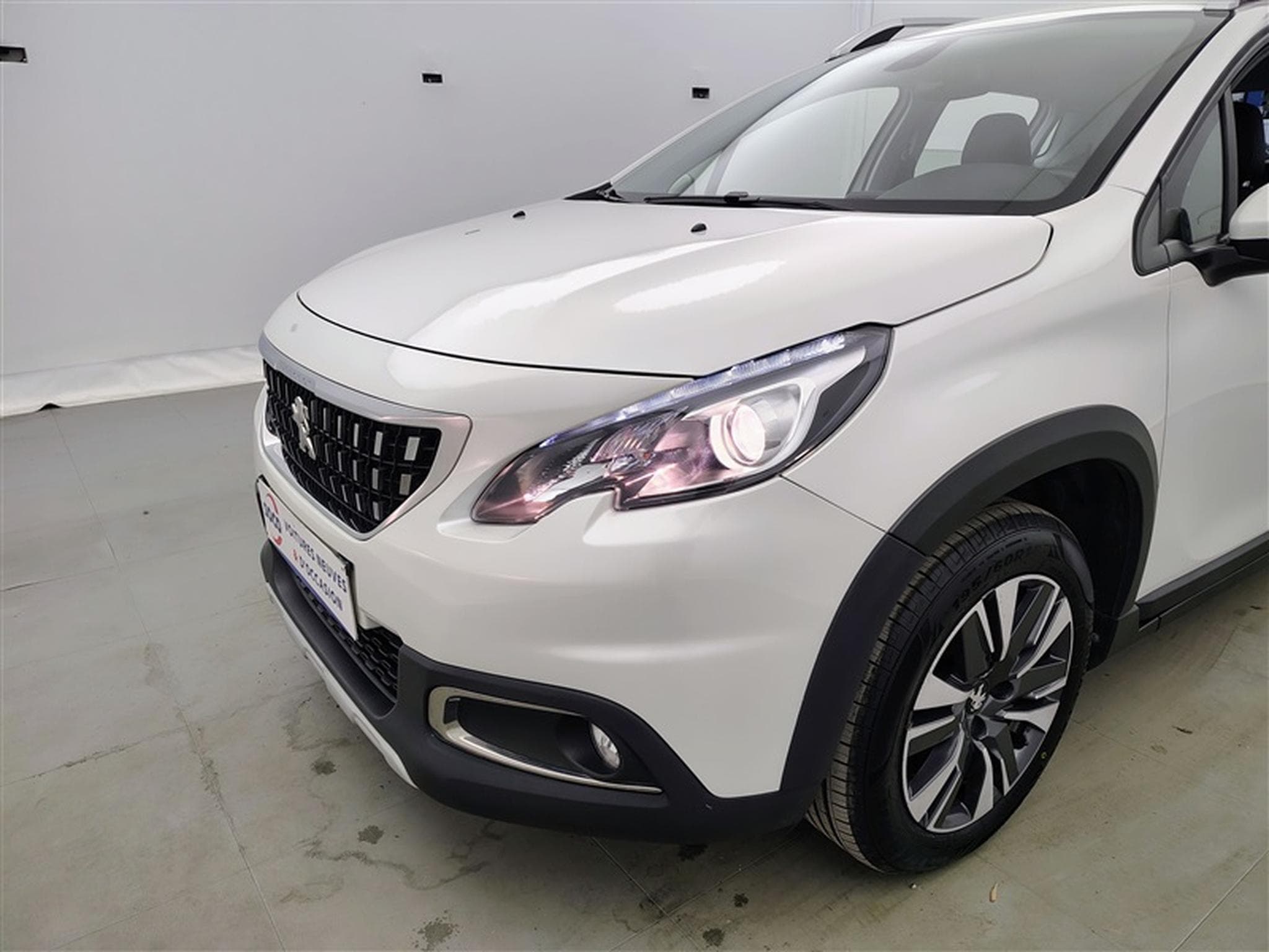 Peugeot 2008 1.5 BlueHDi Allure S&S (EU6.2) (2019) - Photo 15