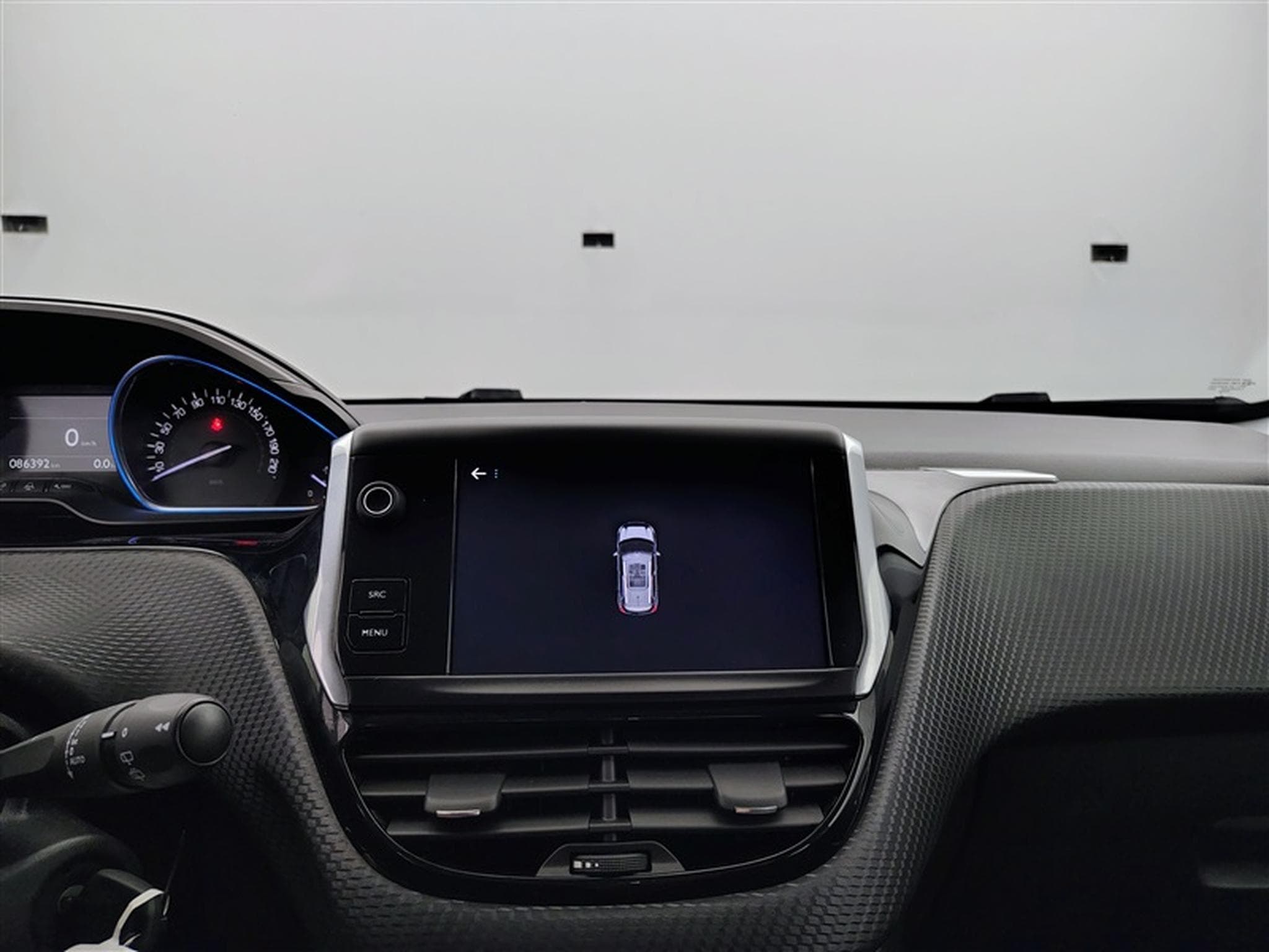 Peugeot 2008 1.5 BlueHDi Allure S&S (EU6.2) (2019) - Photo 18
