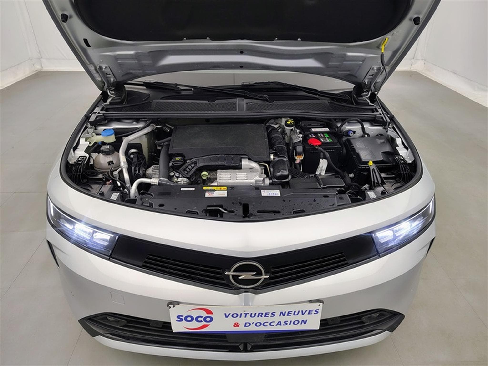 Opel Astra Sports Tourer 1.2 Turbo Edition NAVI / FULL LED / CARPLAY (2024) - Photo 19
