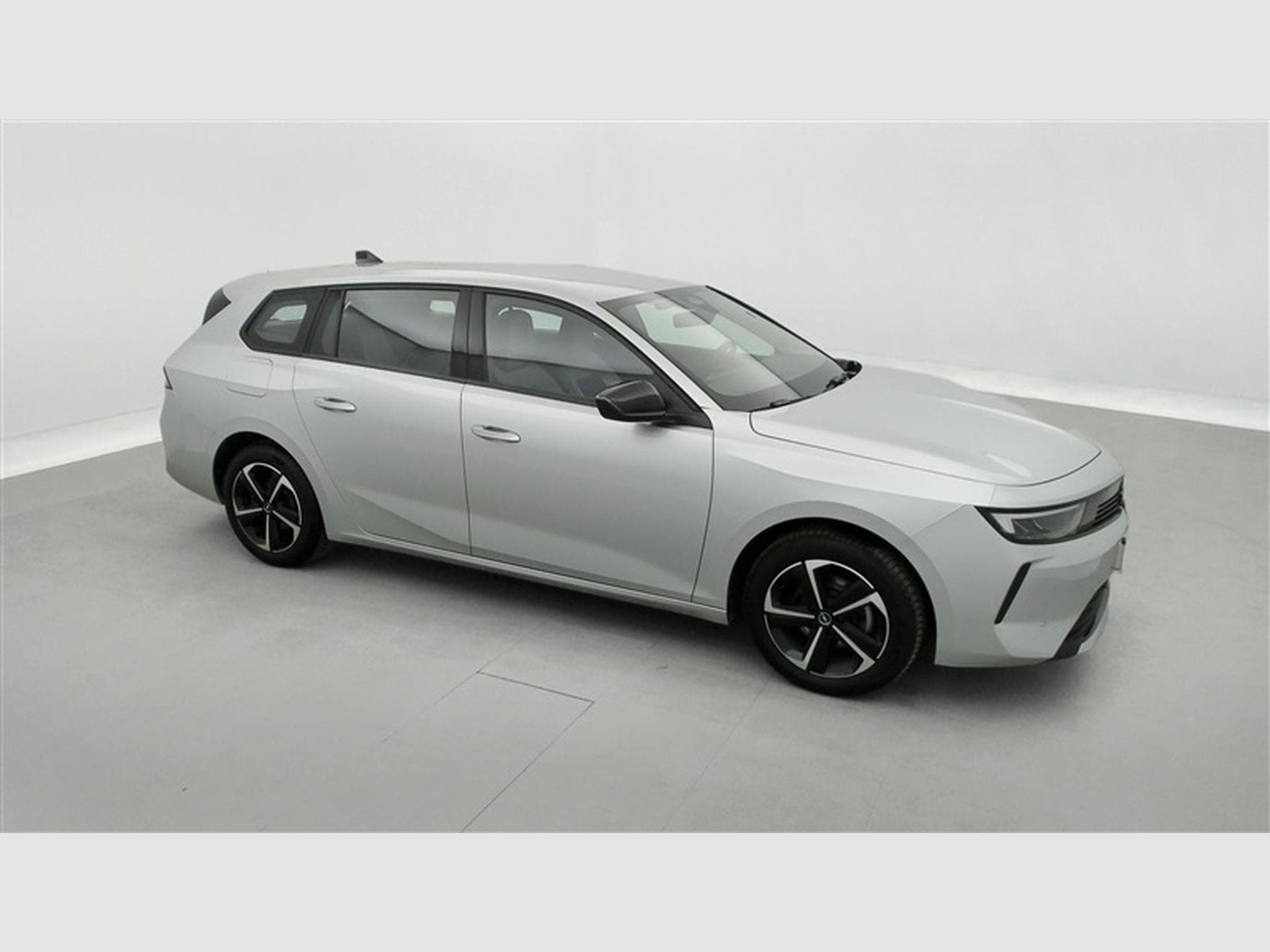 Opel Astra Sports Tourer 1.2 Turbo Edition NAVI / FULL LED / CARPLAY (2024) - Photo 23
