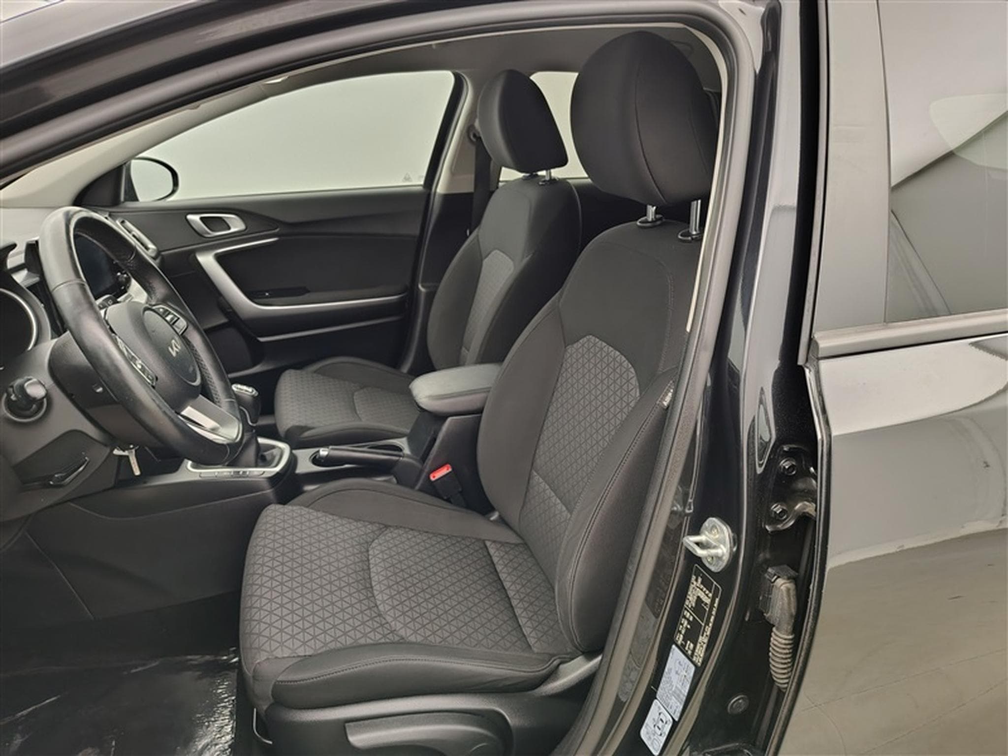 Kia Ceed Ceed 1.0 T-GDi Pulse CAM/CARPLAY/Pack Hiver (2022) - Photo 7