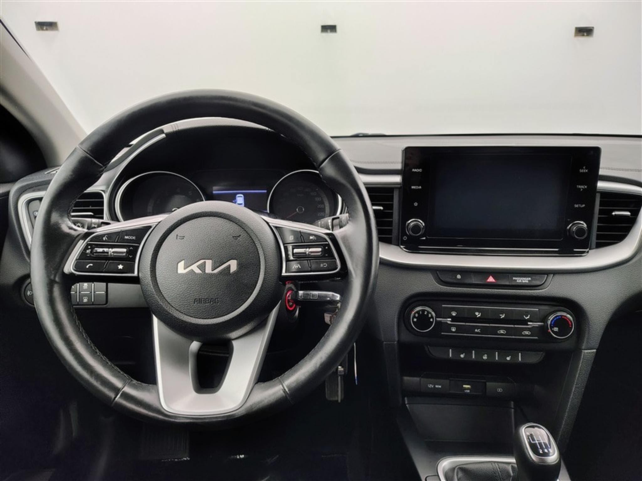 Kia Ceed Ceed 1.0 T-GDi Pulse CAM/CARPLAY/Pack Hiver (2022) - Photo 9