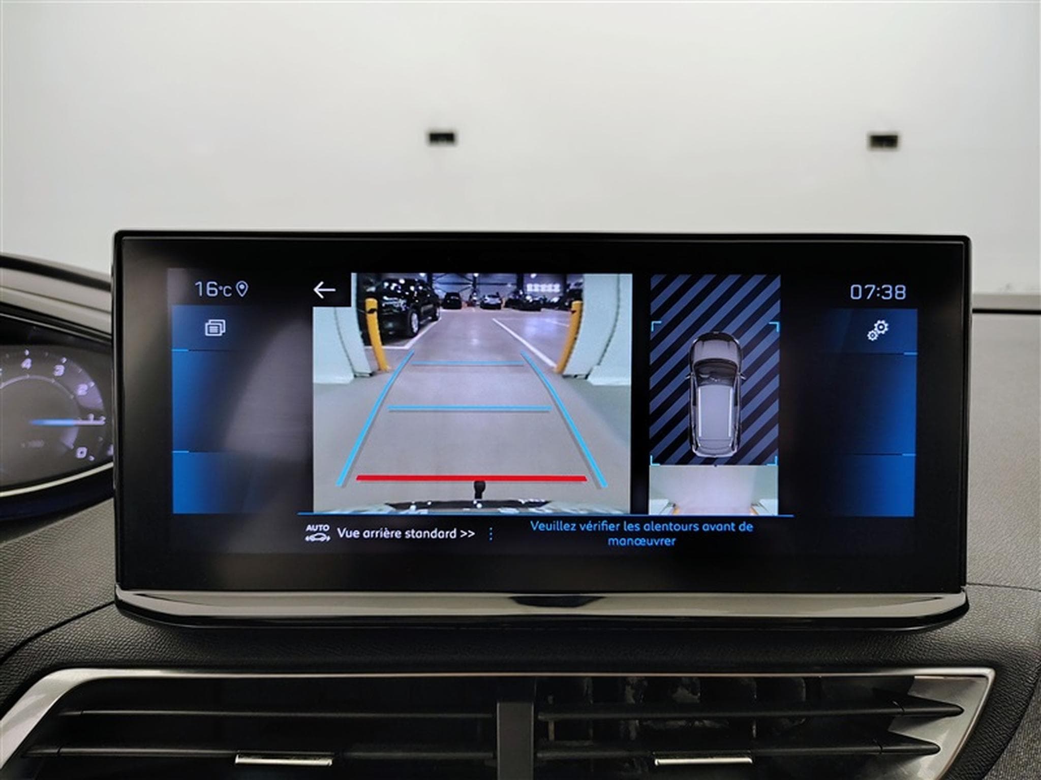 Peugeot 3008 1.2 PureTech Allure°NAV°CARPLAY°FULL LED°PDC AV-AR°JA18 (2021) - Photo 18