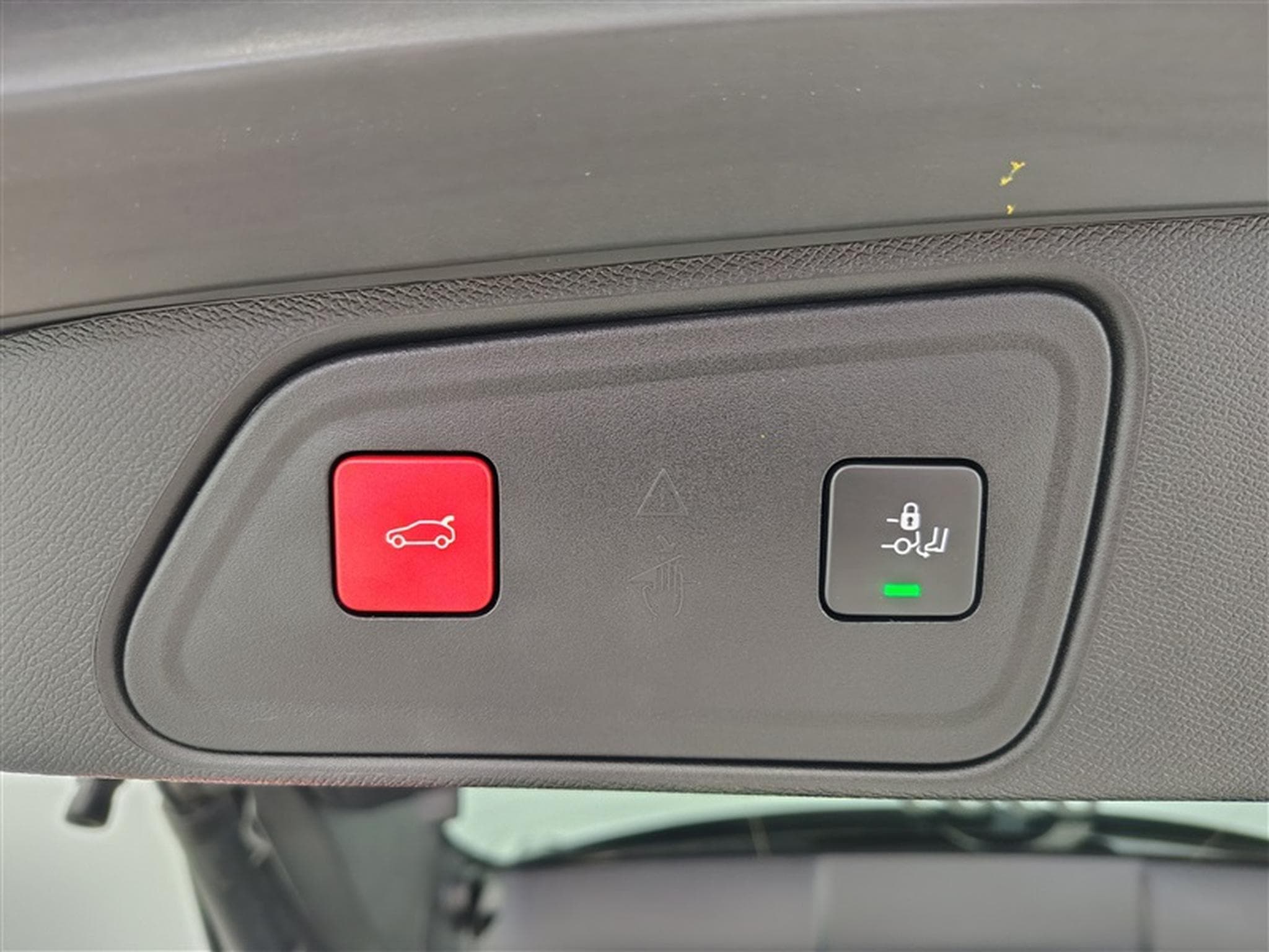 Peugeot 3008 1.2 PureTech Allure°NAV°CARPLAY°FULL LED°PDC AV-AR°JA18 (2021) - Photo 19