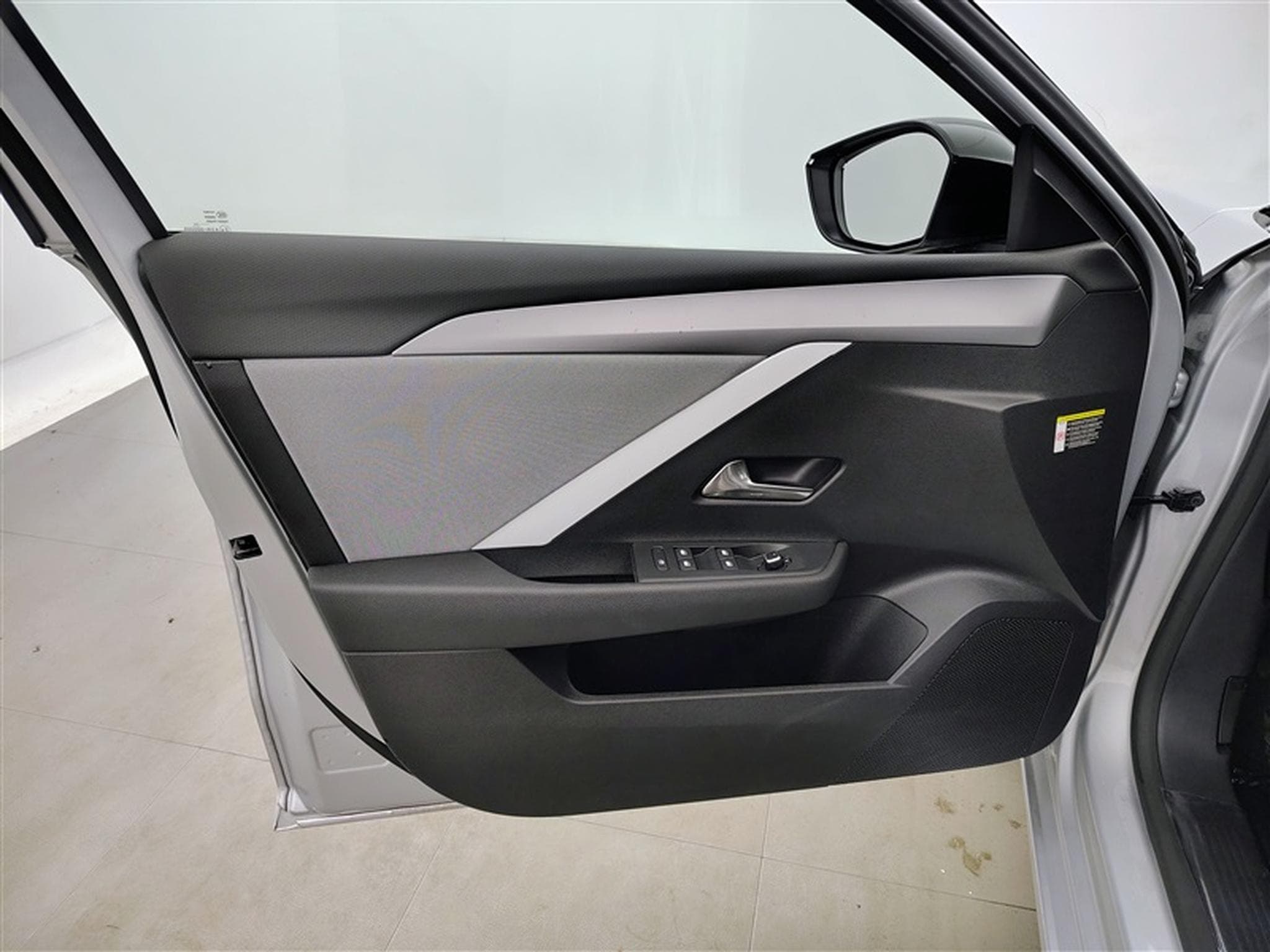 Opel Astra Sports Tourer 1.2 Turbo Edition NAVI / FULL LED / CARPLAY (2024) - Foto 17