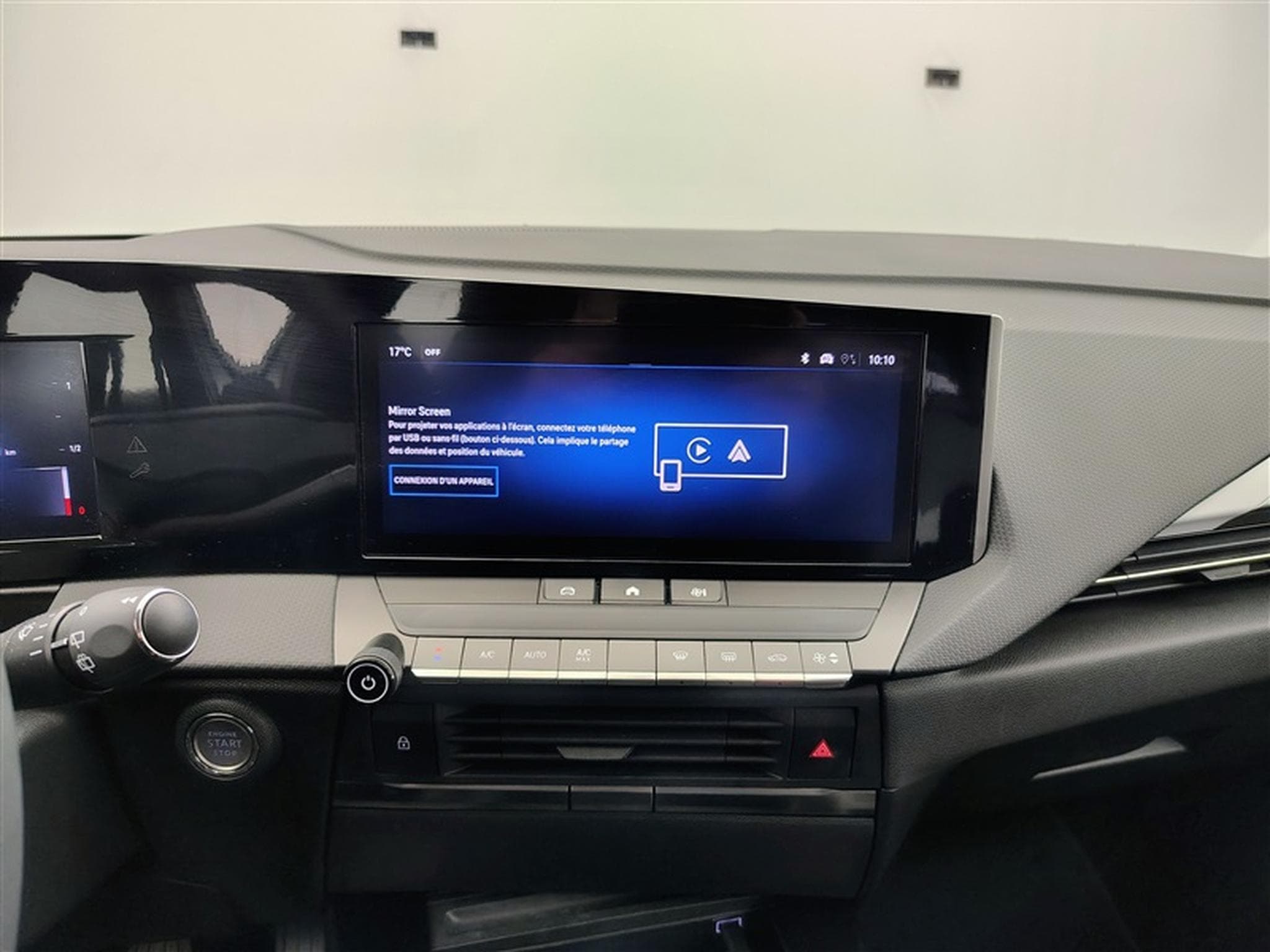 Opel Astra Sports Tourer 1.2 Turbo Edition NAVI / FULL LED / CARPLAY (2024) - Foto 20