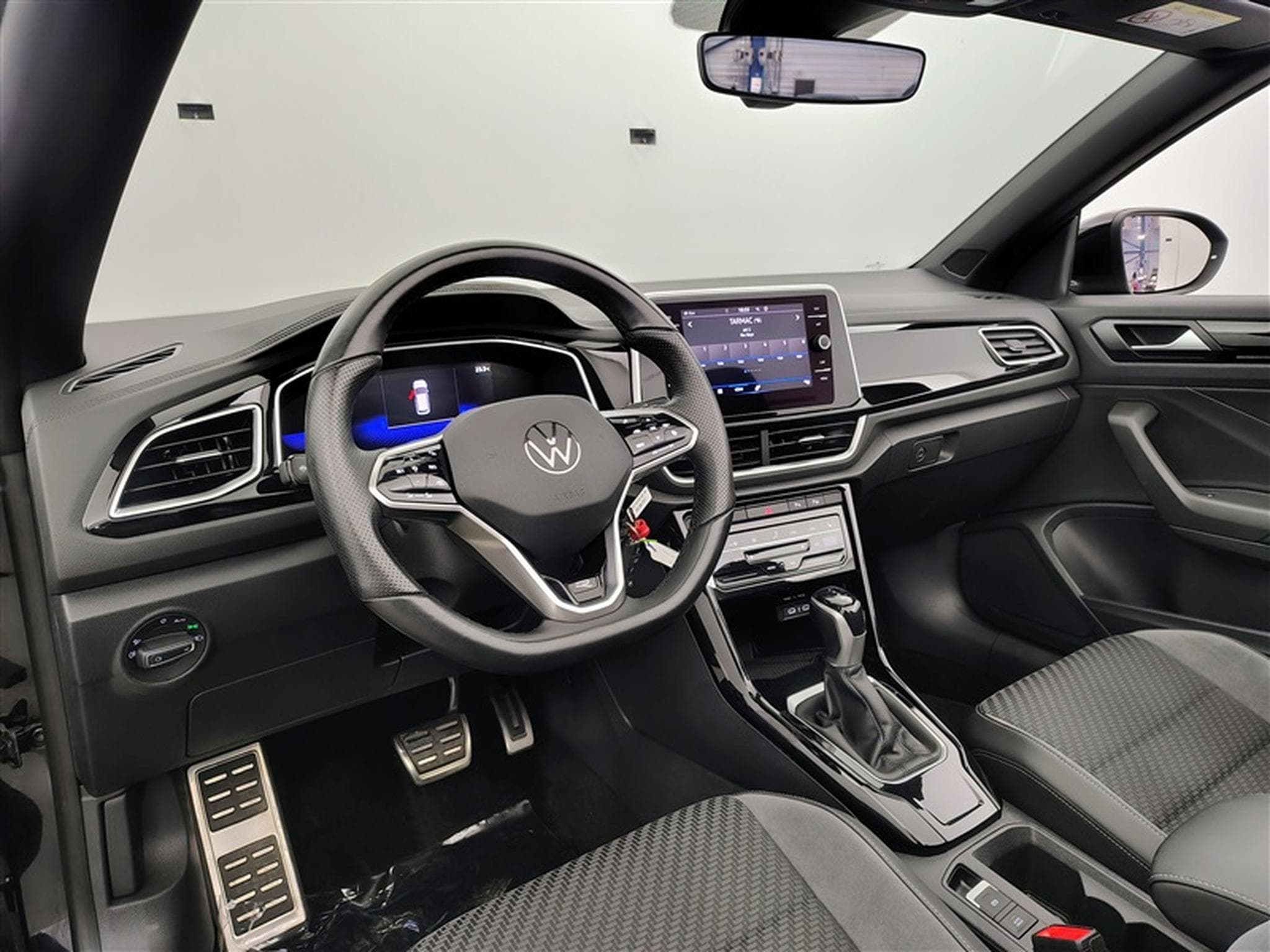 VW T-Roc Cabriolet 1.5 TSI 150cv DSG R-Line NAVI / FULL LED (2023) - Foto 8
