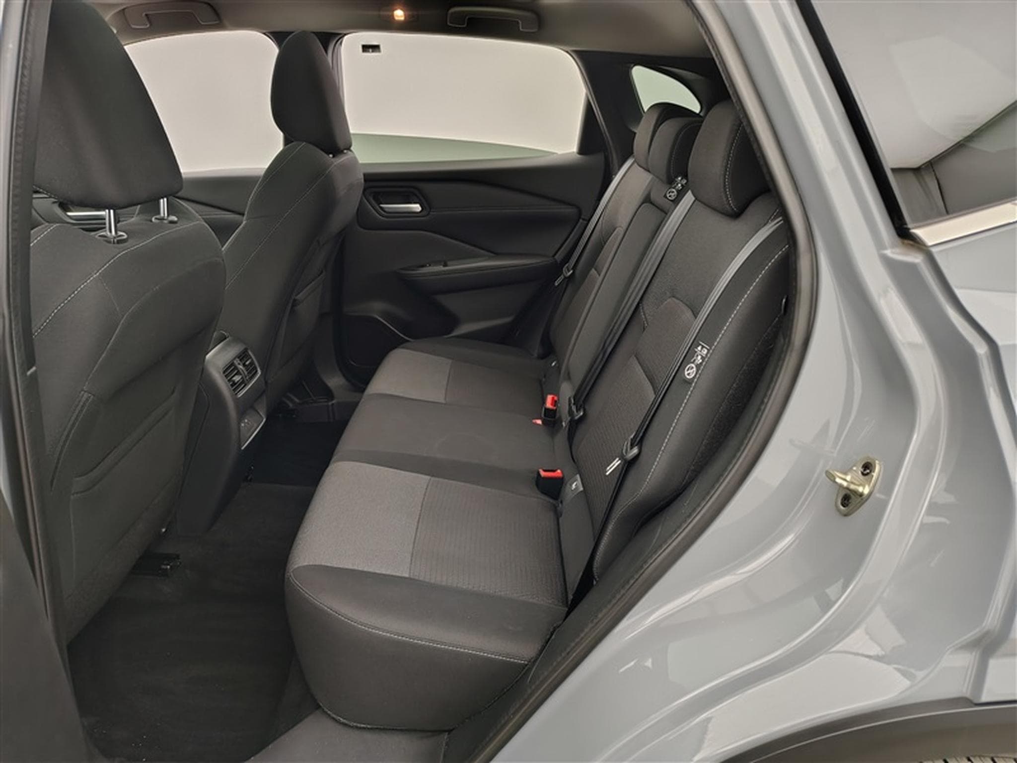 Nissan Qashqai 1.3 DIG-T MHEV Tekna (2022) - Foto 13