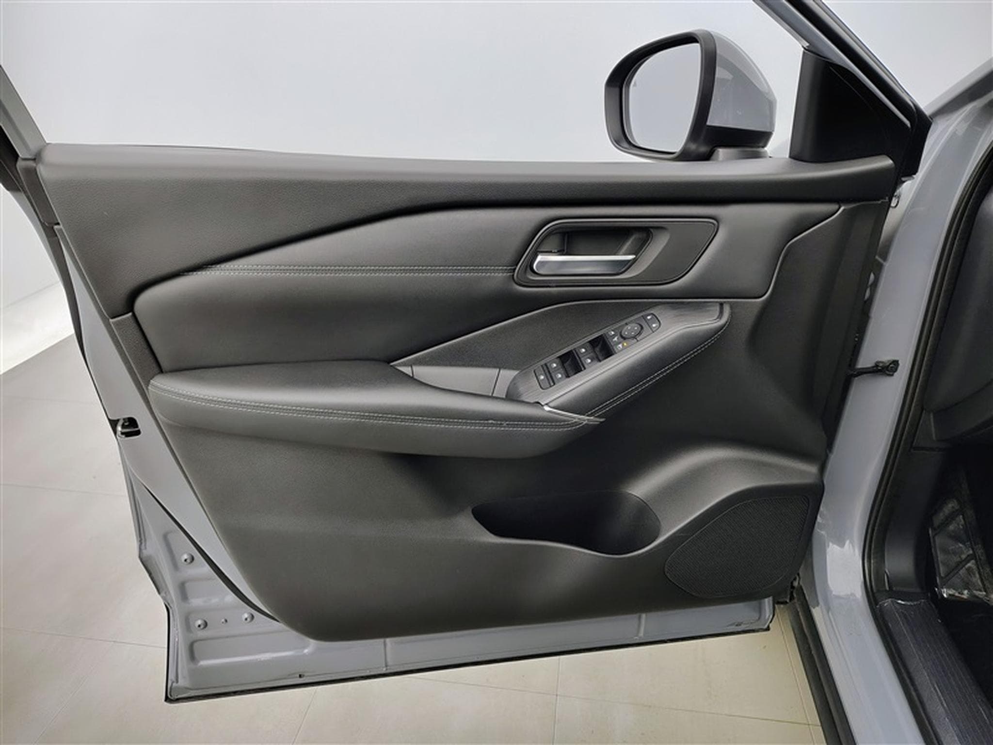 Nissan Qashqai 1.3 DIG-T MHEV Tekna (2022) - Foto 17