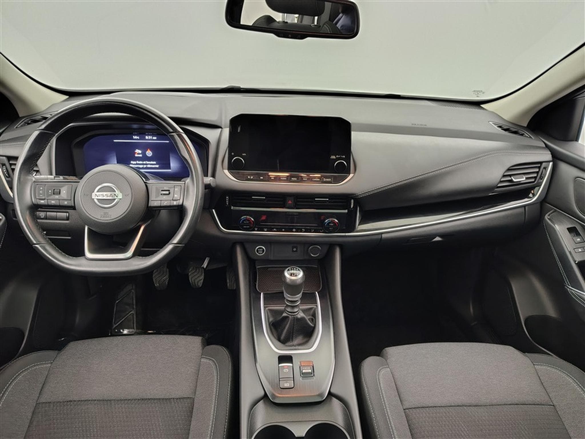 Nissan Qashqai 1.3 DIG-T MHEV Tekna (2022) - Foto 8