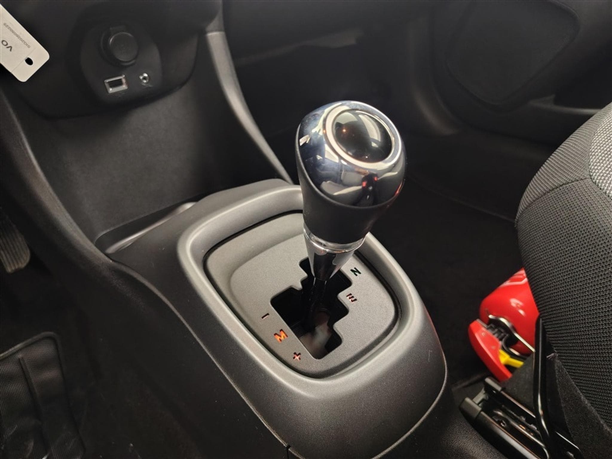 Toyota Aygo 1.0i VVT-i x-play II M/M (2021) - Foto 12