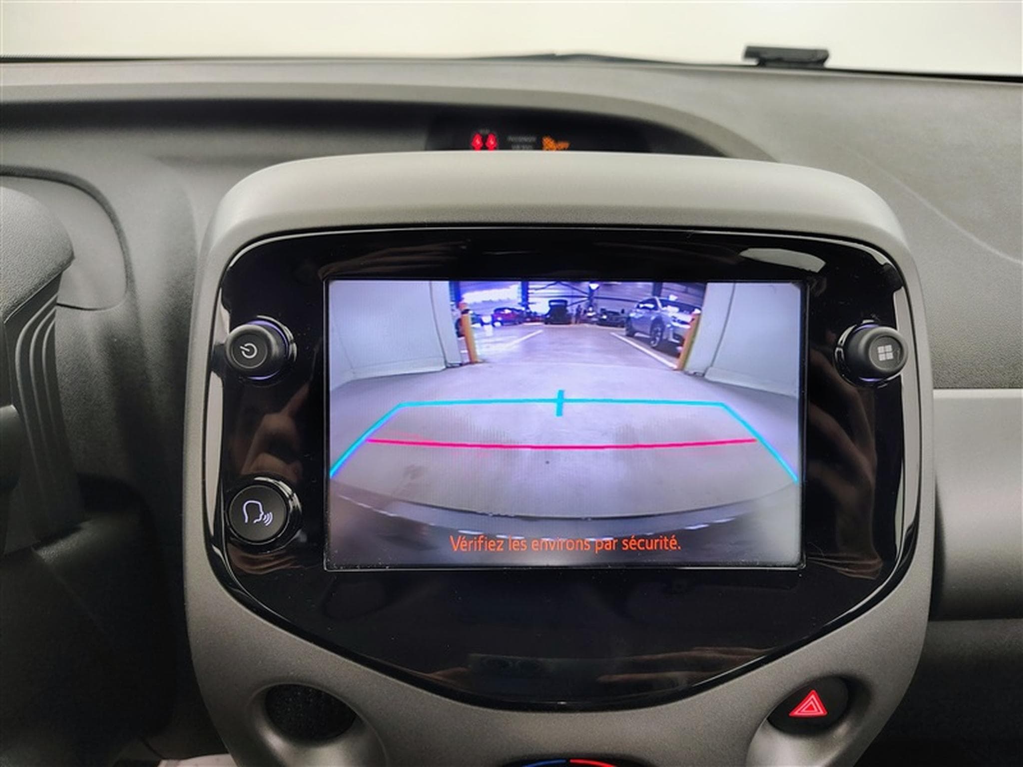 Toyota Aygo 1.0i VVT-i x-play II M/M (2021) - Foto 17