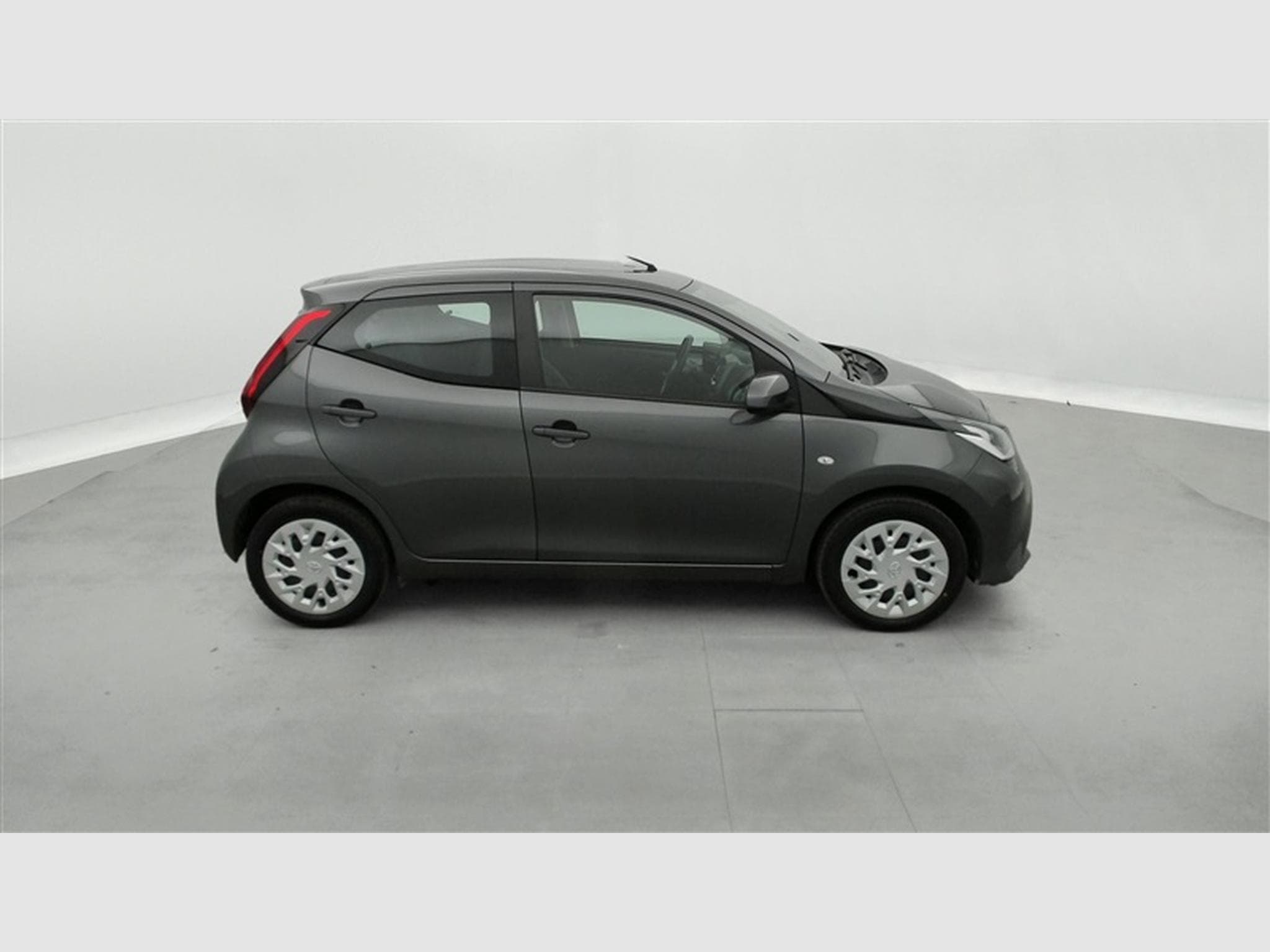 Toyota Aygo 1.0i VVT-i x-play II M/M (2021) - Foto 23