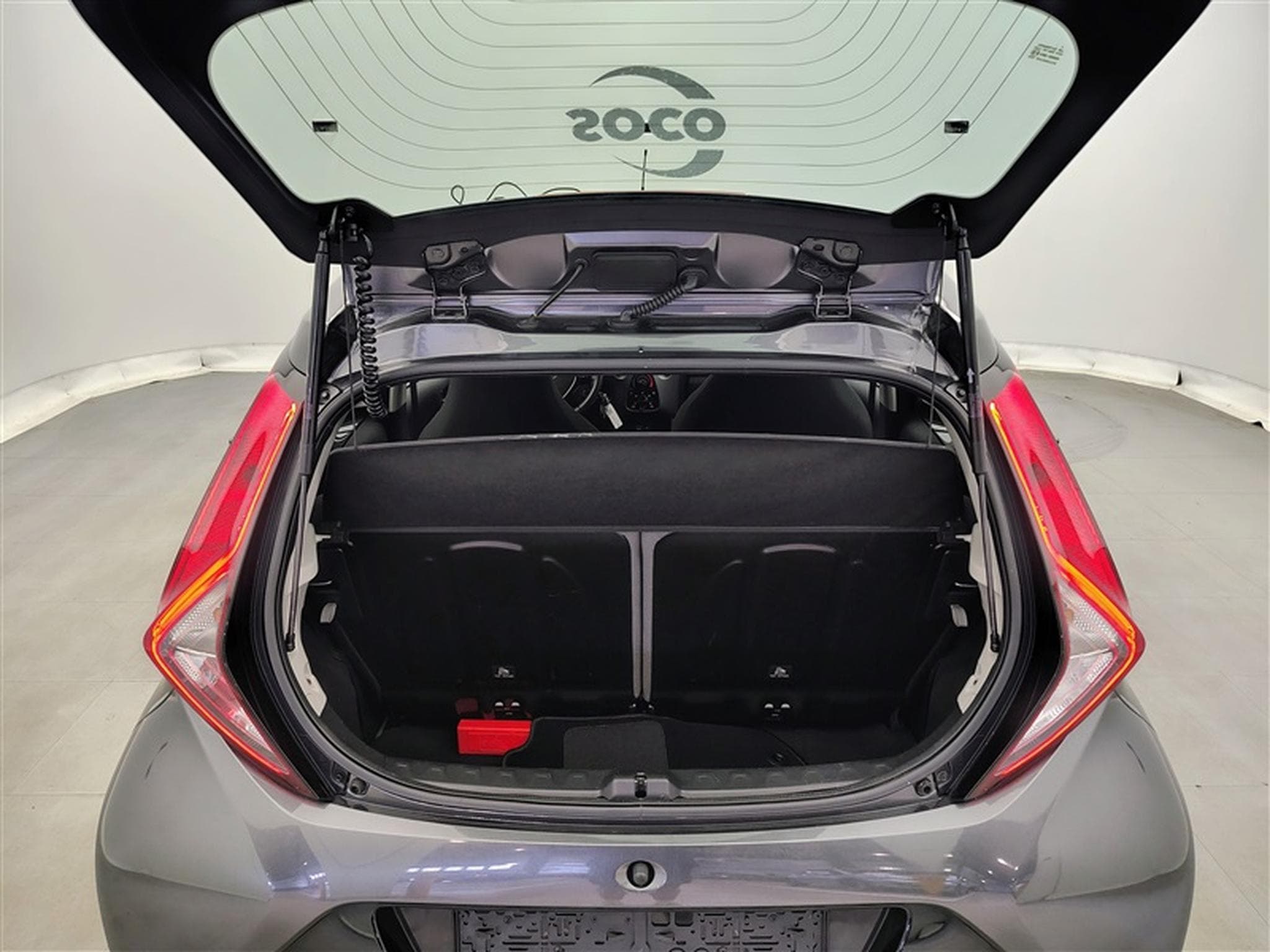 Toyota Aygo 1.0i VVT-i x-play II M/M (2021) - Foto 9