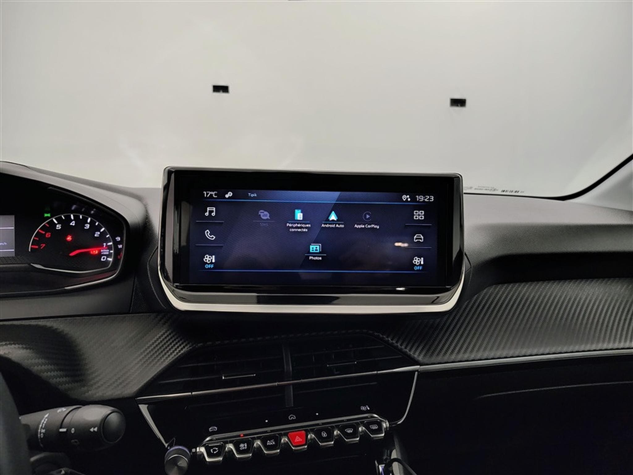 Peugeot 208 1.2i PureTech 100cv Active CARPLAY / FULL LED (2024) - Foto 18