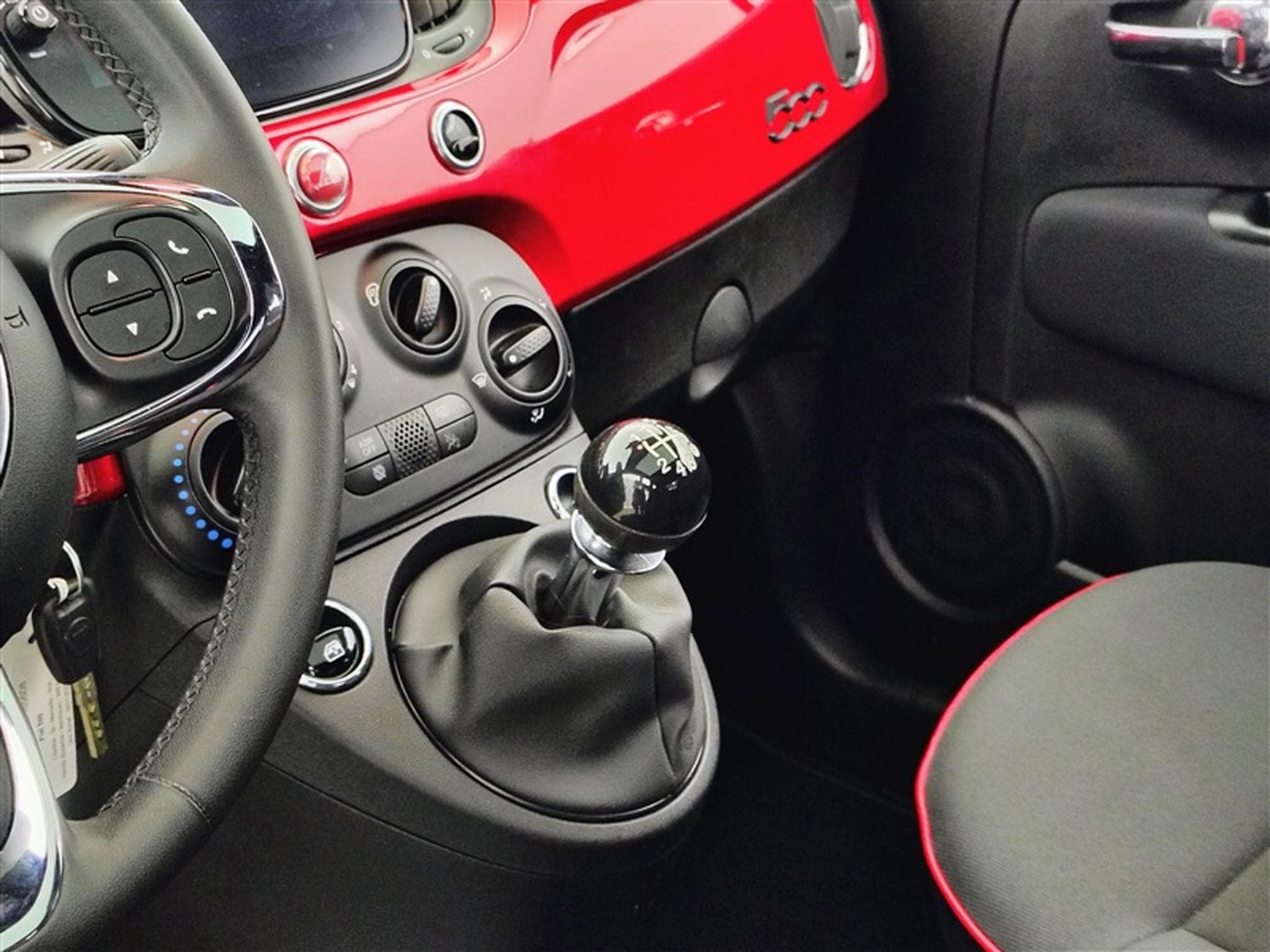 Fiat 500 1.0i MHEV 70Cv Red CARPLAY / PANO / JA (2023) - Foto 12