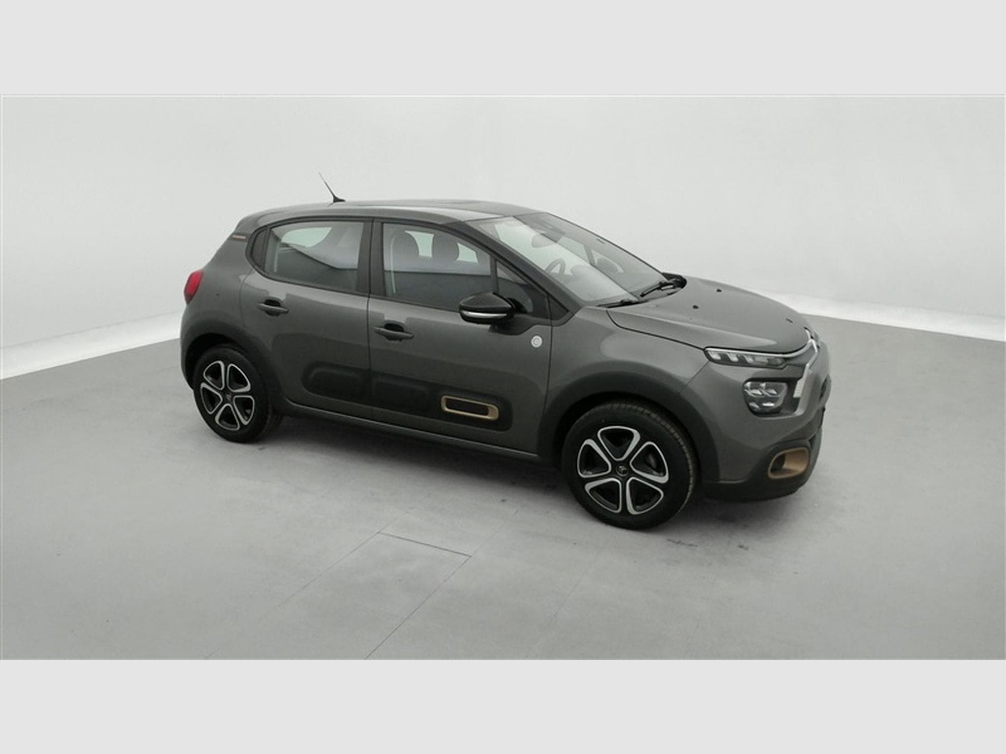 Citroen C3 1.2i PureTech Shine Navi / Led / PDC (2023) - Foto 22