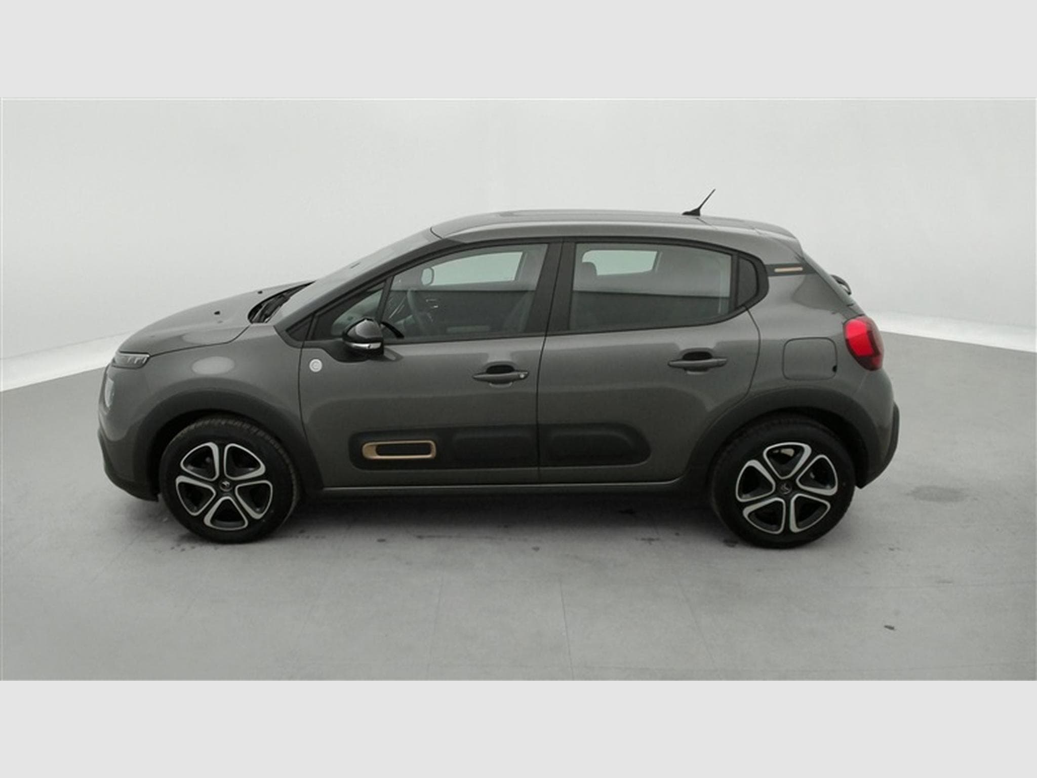 Citroen C3 1.2i PureTech Shine Navi / Led / PDC (2023) - Foto 3
