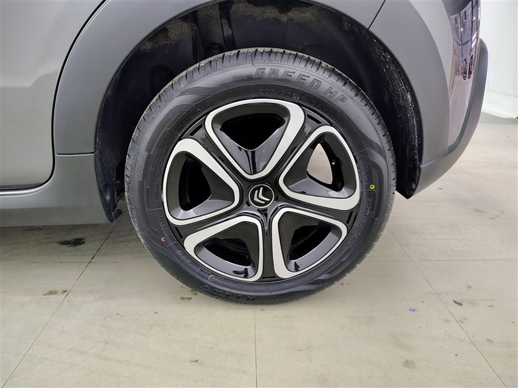 Citroen C3 1.2i PureTech Shine Navi / Led / PDC (2023) - Foto 6