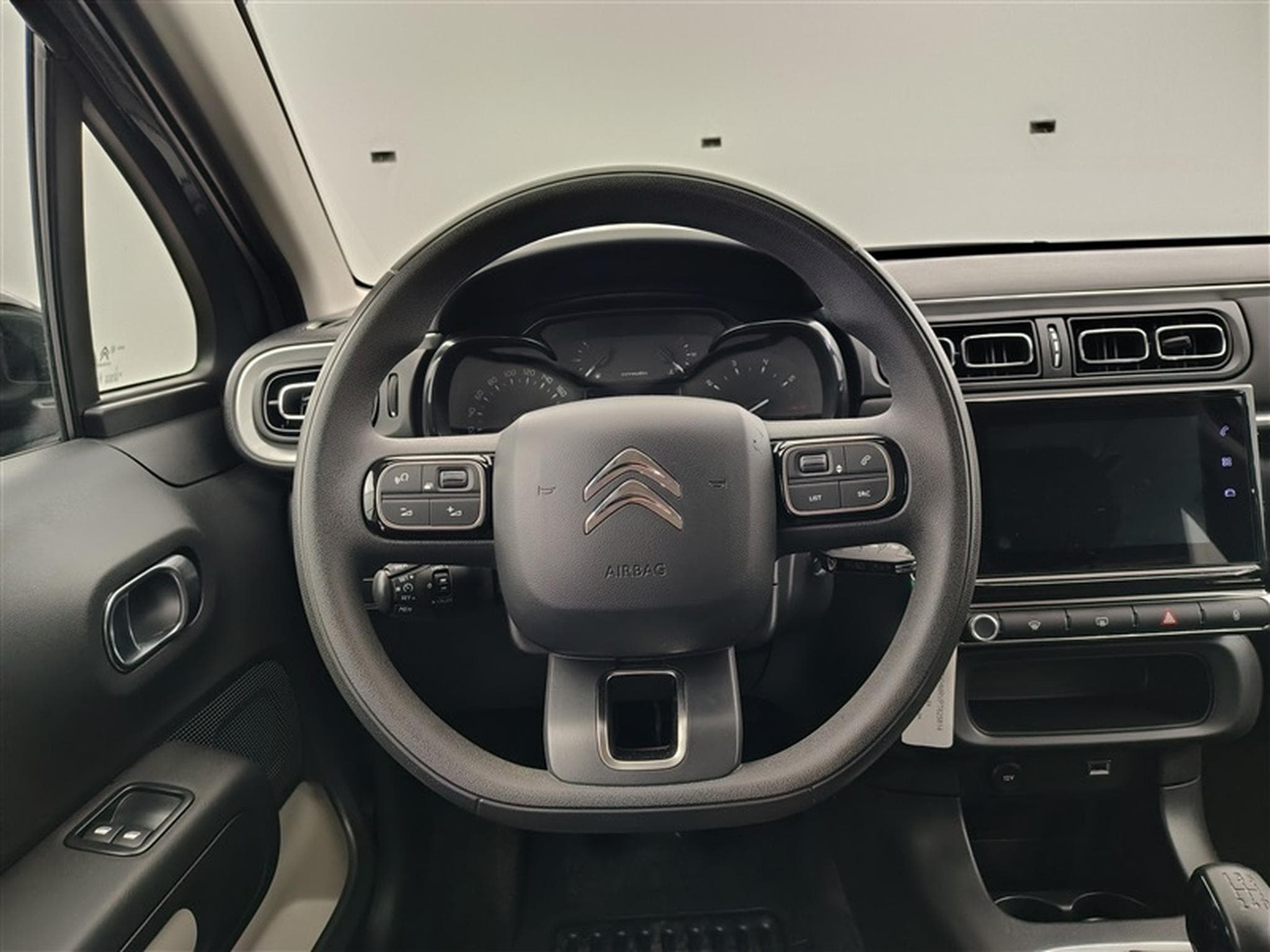 Citroen C3 1.2i PureTech Shine Navi / Led / PDC (2023) - Foto 9