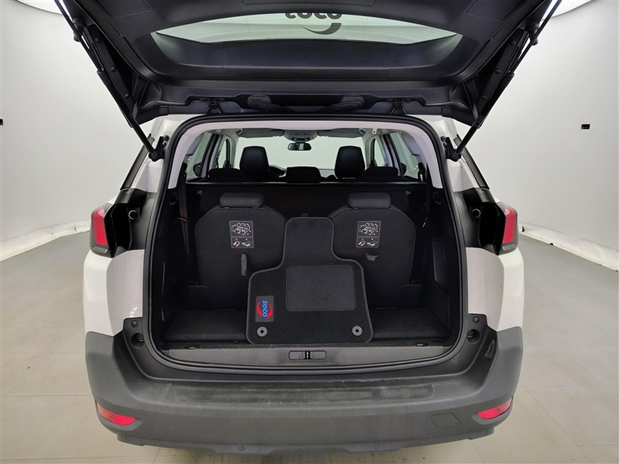 Peugeot 5008 1.2 PureTech Active Pack°NAV°CARPLAY°PDC°JA17 (2020) - Foto 14