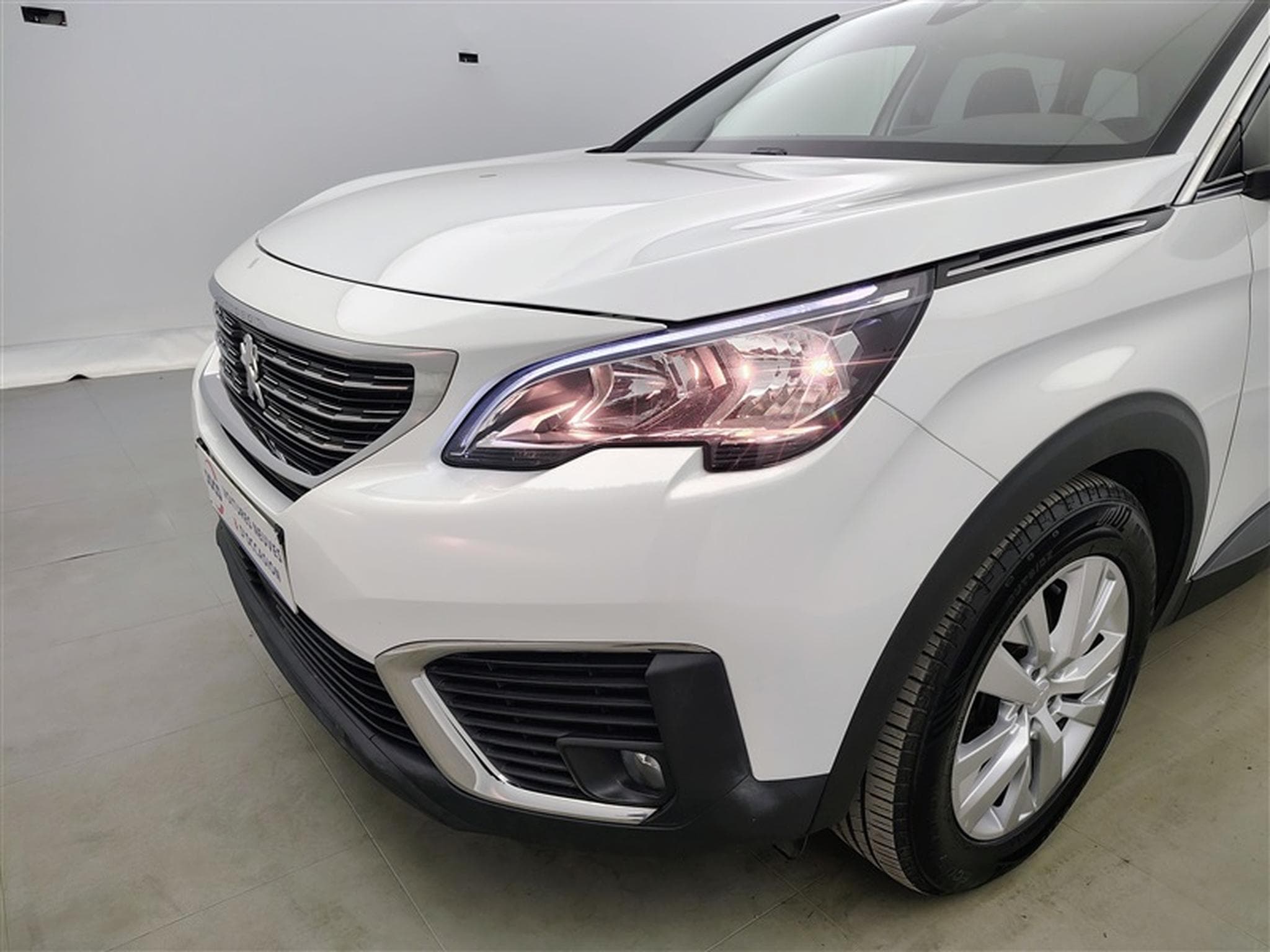 Peugeot 5008 1.2 PureTech Active Pack°NAV°CARPLAY°PDC°JA17 (2020) - Foto 15