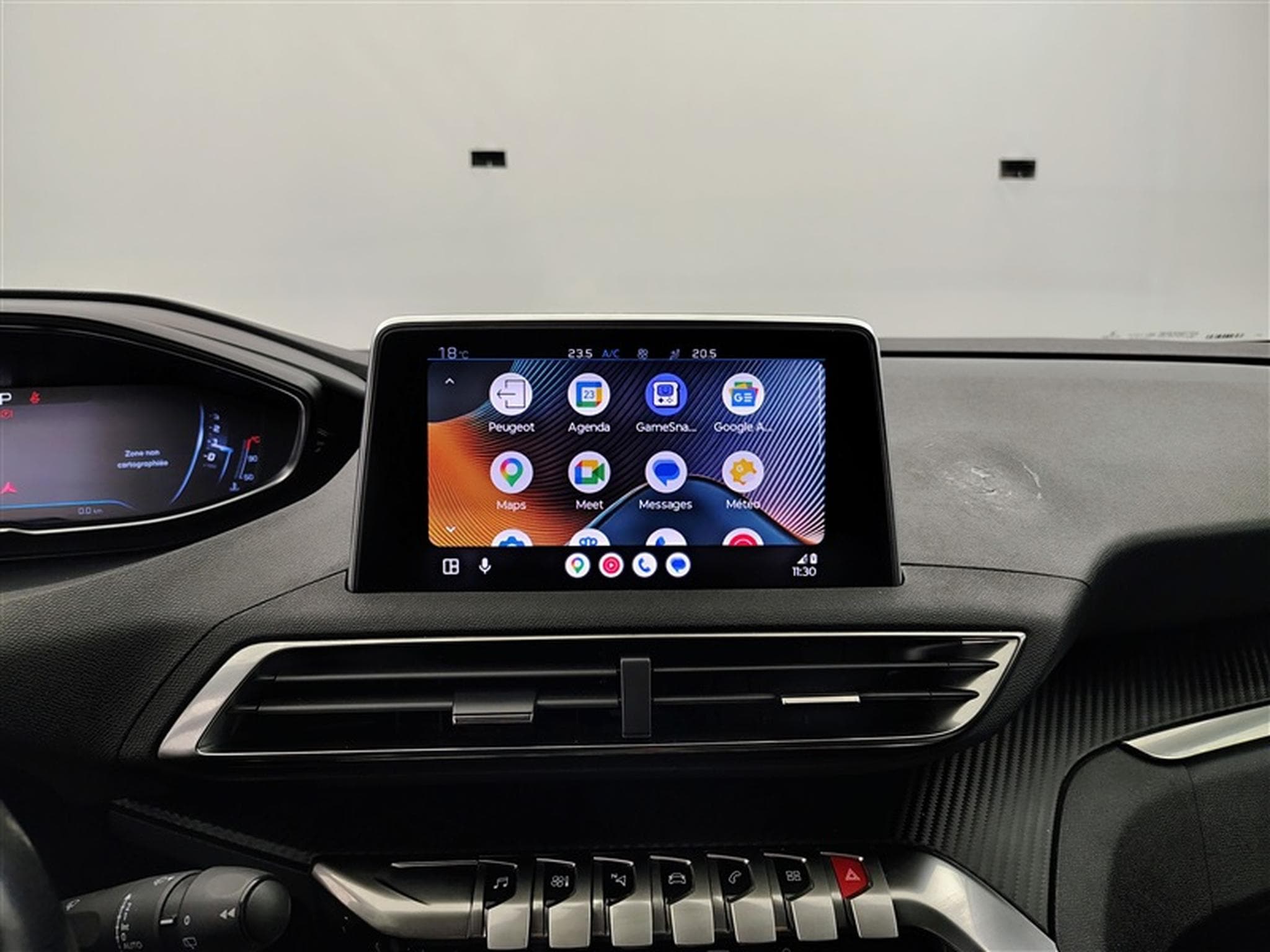 Peugeot 5008 1.2 PureTech Active Pack°NAV°CARPLAY°PDC°JA17 (2020) - Foto 20