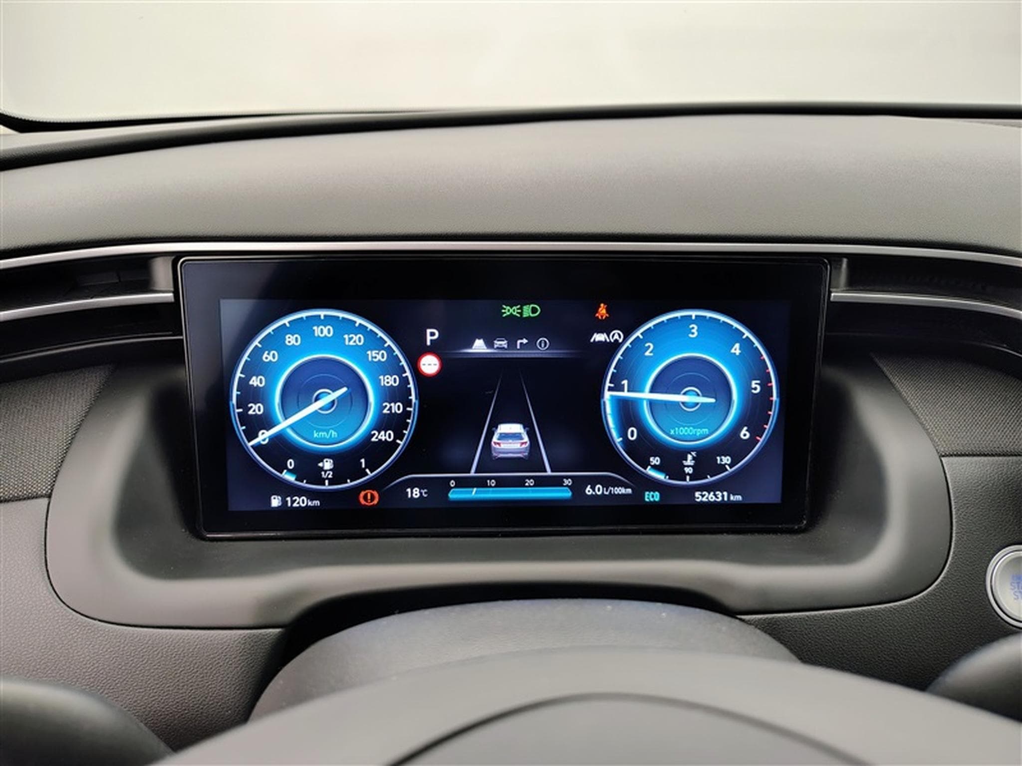 Hyundai Tucson 1.6 CRDi MHEV Feel DCT (2024) - Foto 10